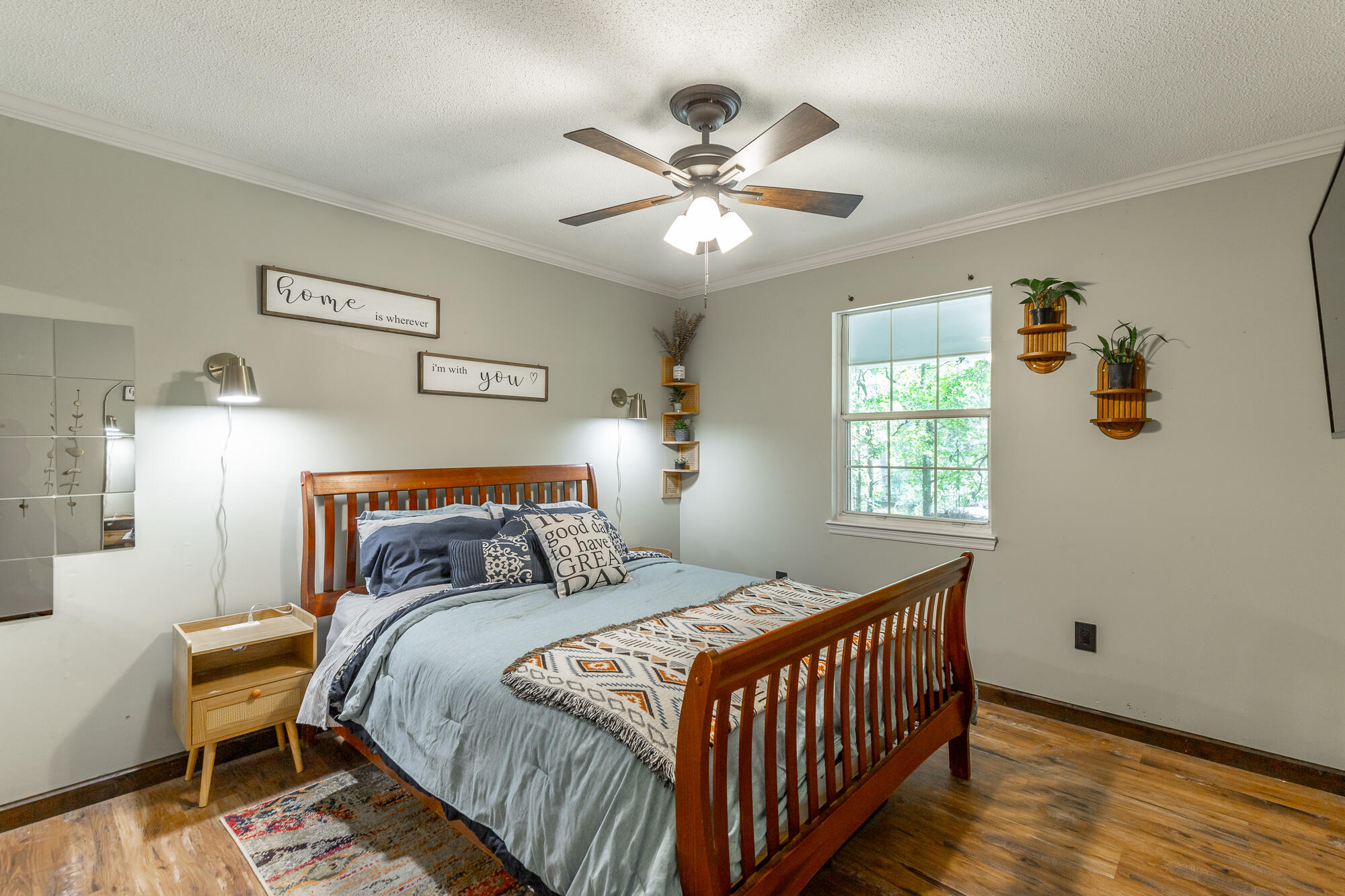430 Bluebird Circle