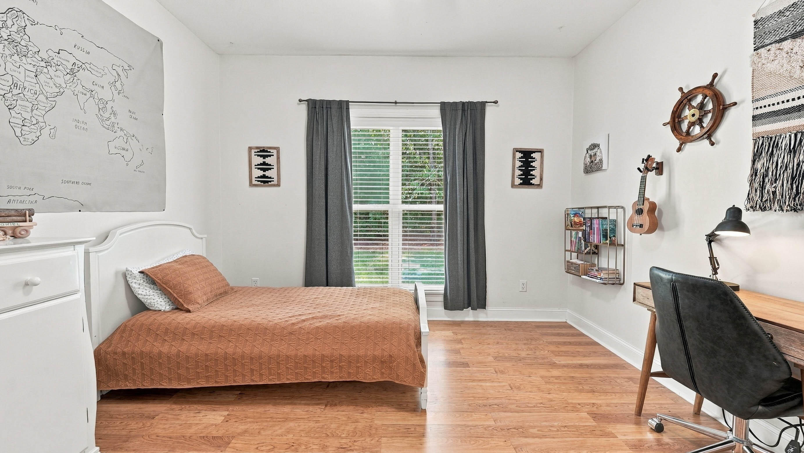 8452 Lady Slipper Road