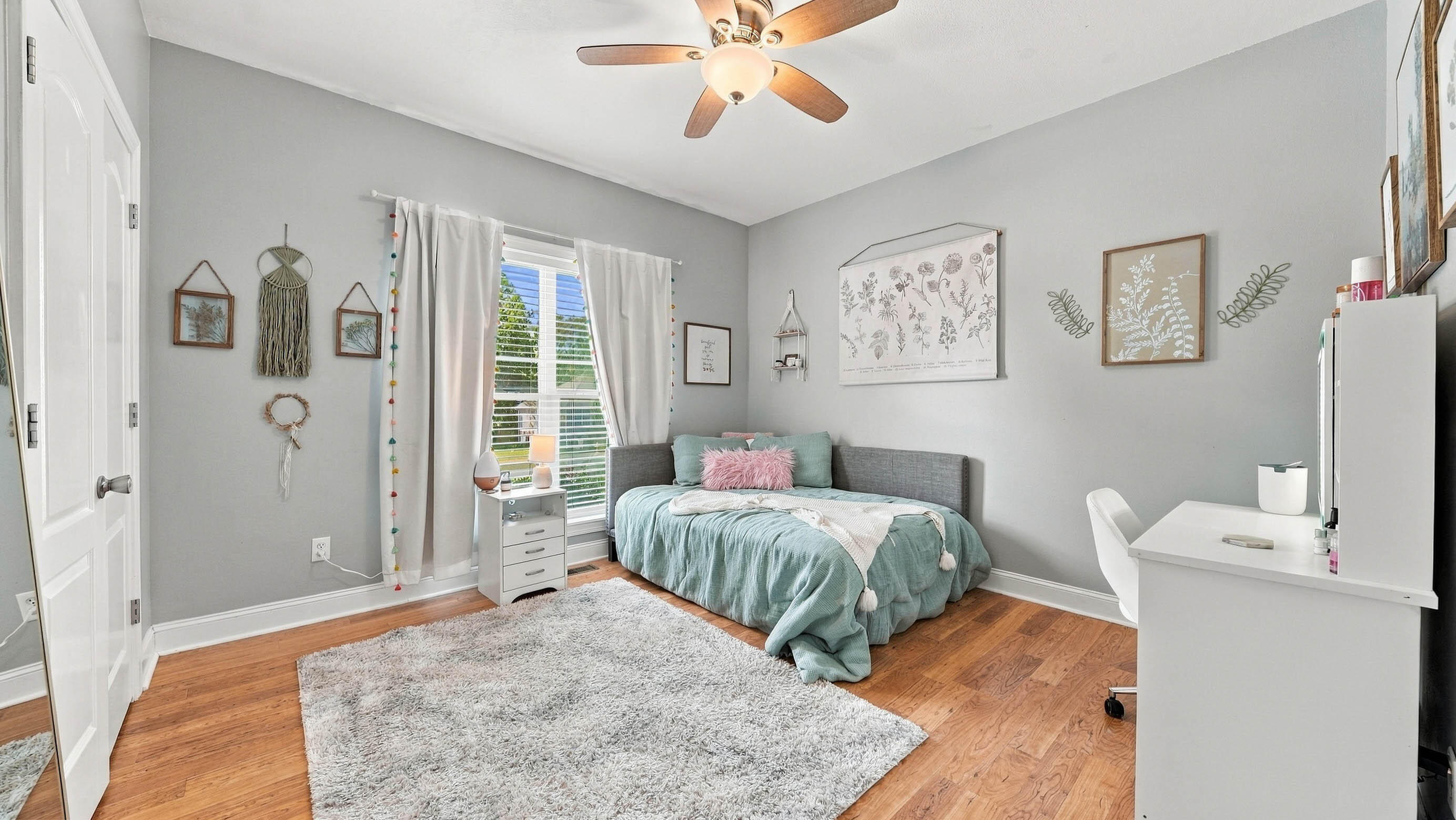 8452 Lady Slipper Road