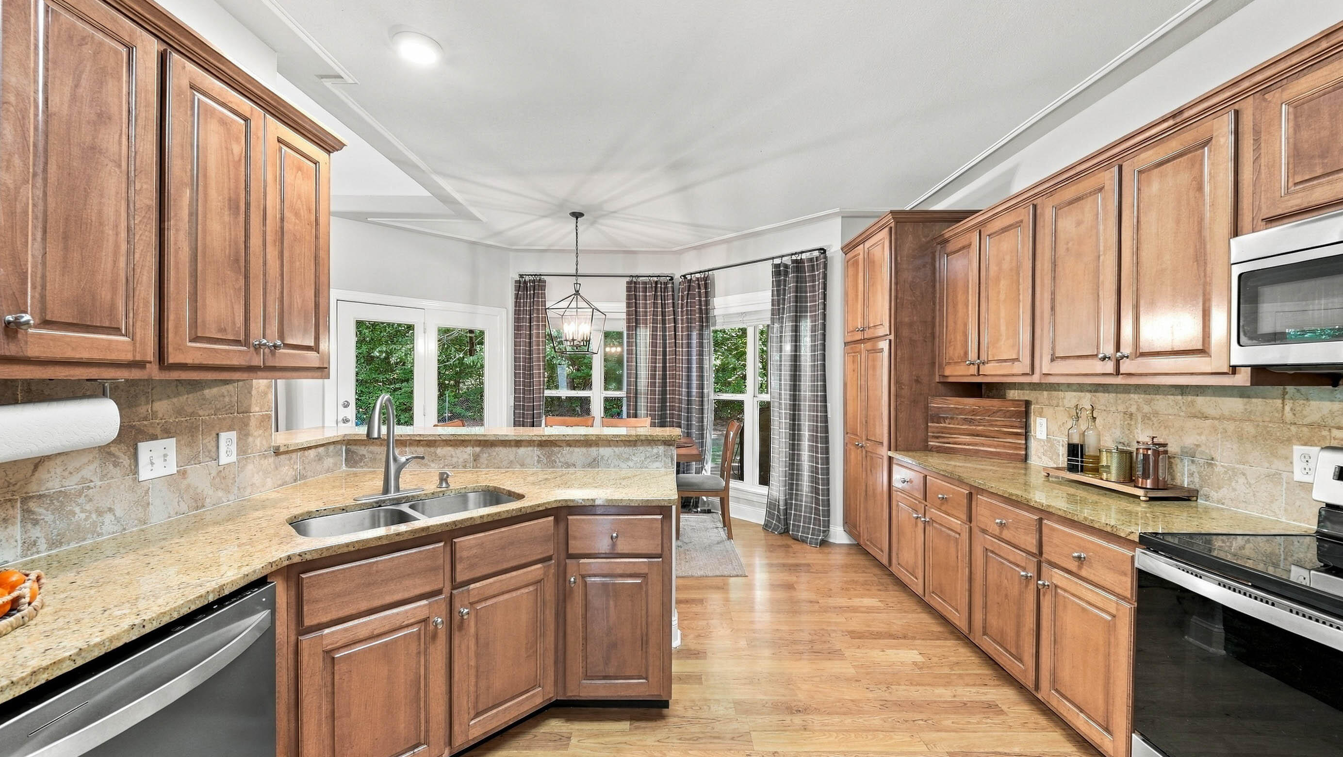 8452 Lady Slipper Road