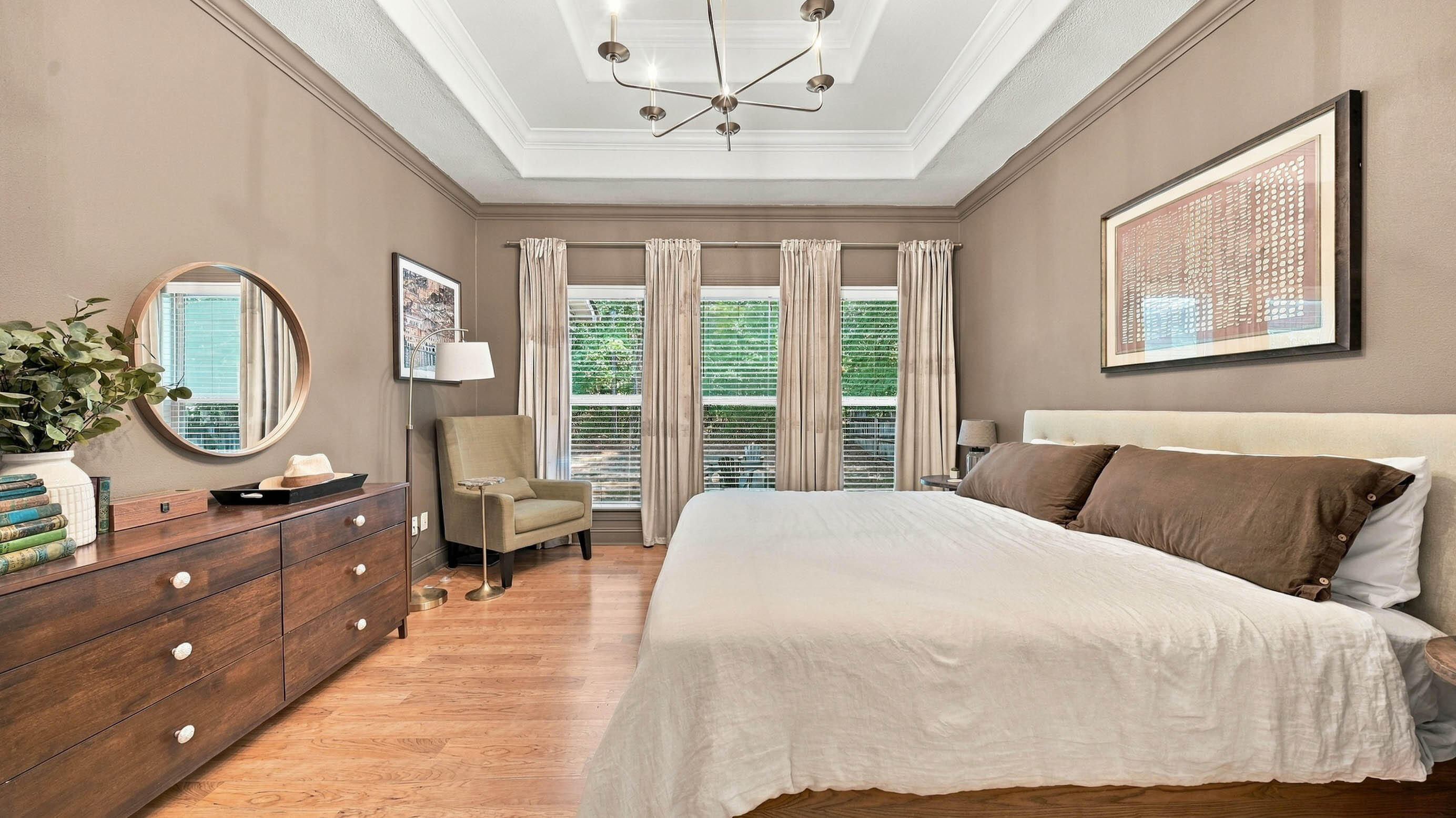 8452 Lady Slipper Road
