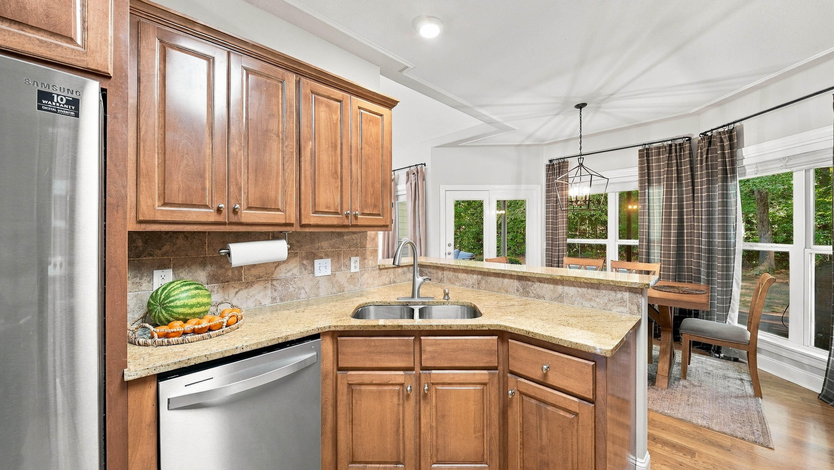 8452 Lady Slipper Road