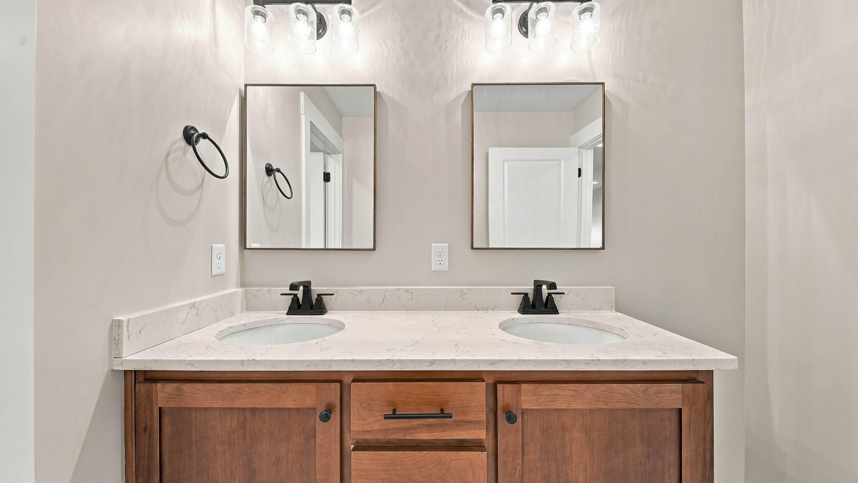 4144 Zephyr Lane, 48