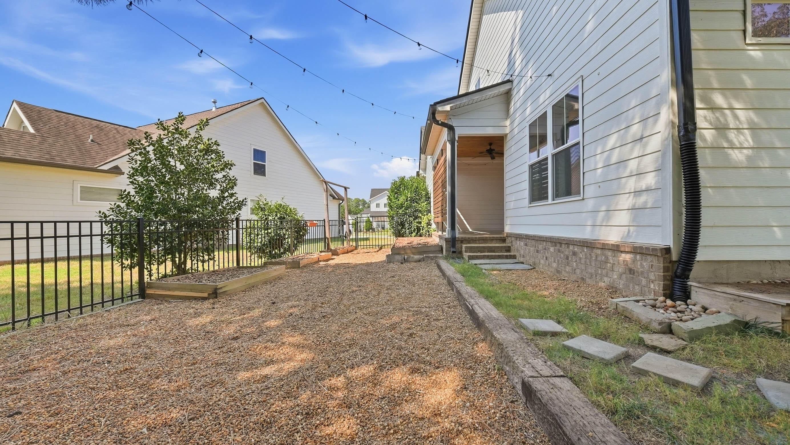 4144 Zephyr Lane, 48