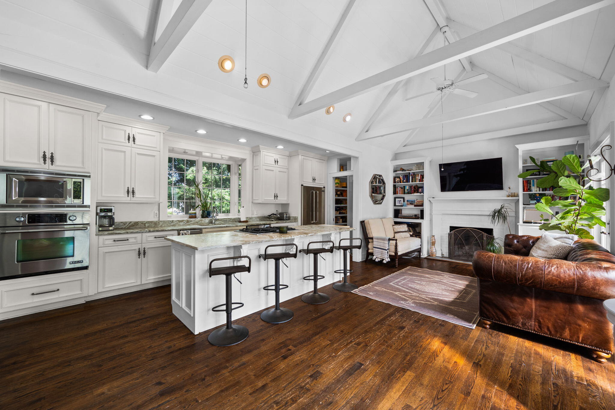 703 Fleetwood Drive