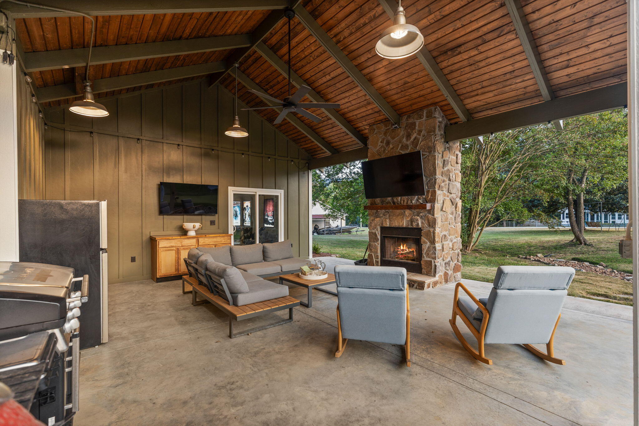 3709 Kellys Ferry Road