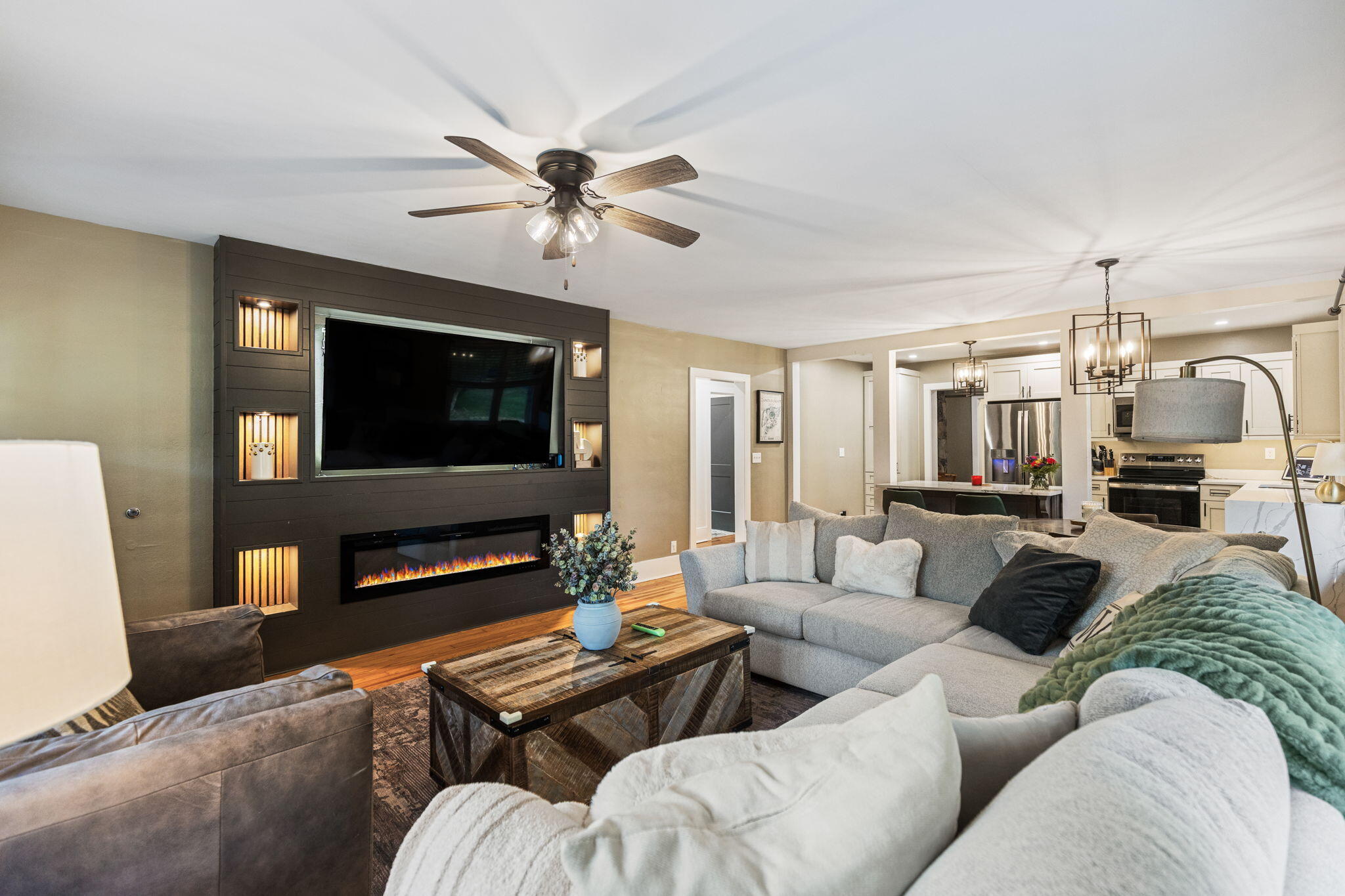 3709 Kellys Ferry Road