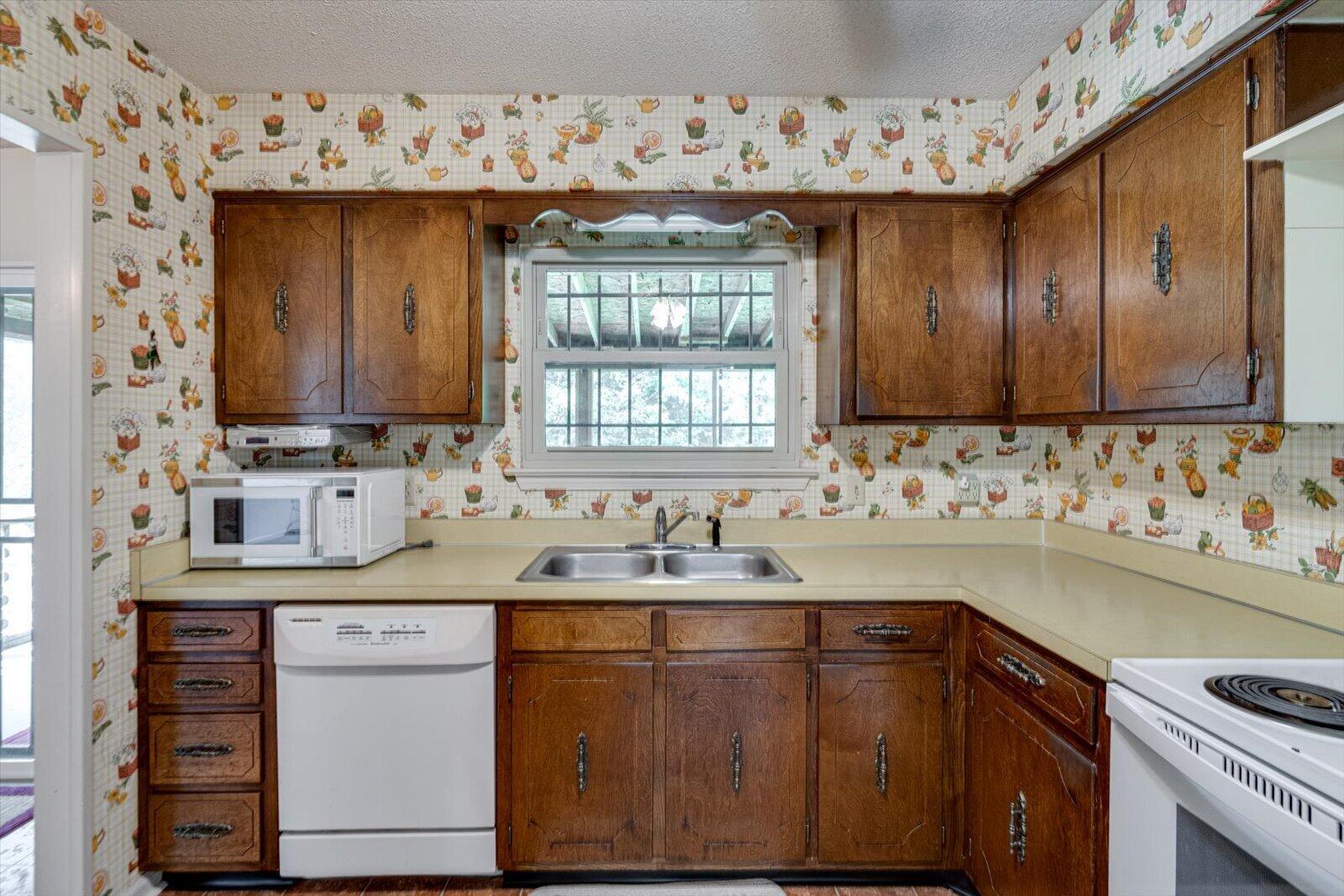 276 E Sharon Circle