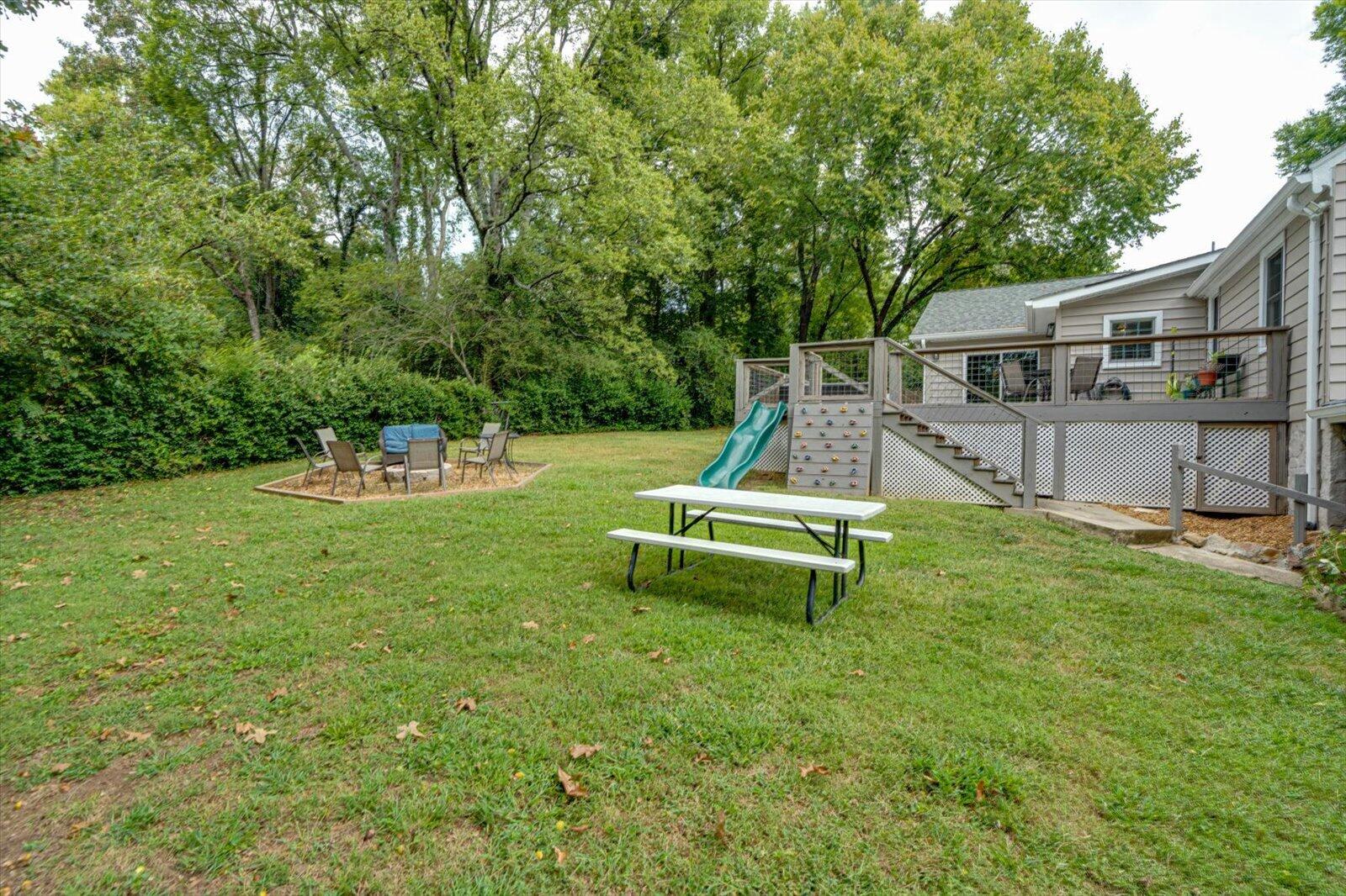 1204 Aladdin Road