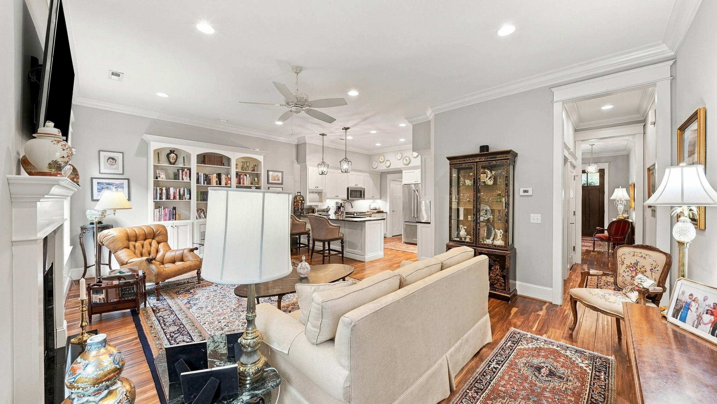 117 E 03rd Street