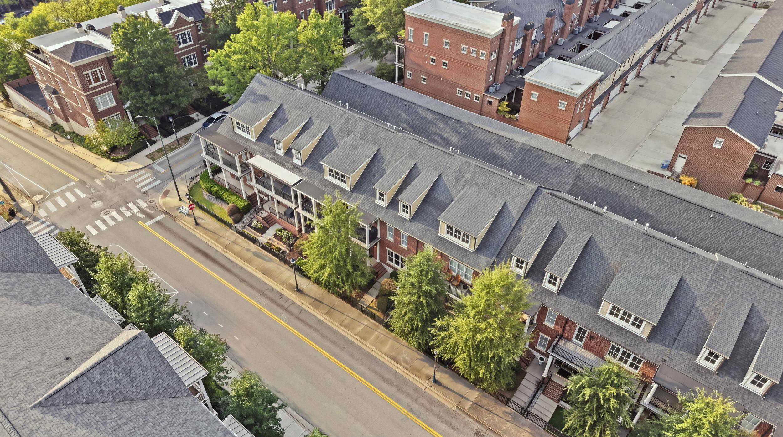 117 E 03rd Street