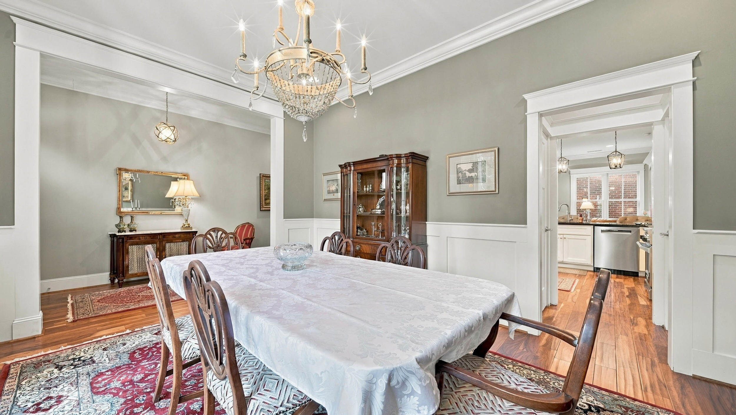 117 E 03rd Street