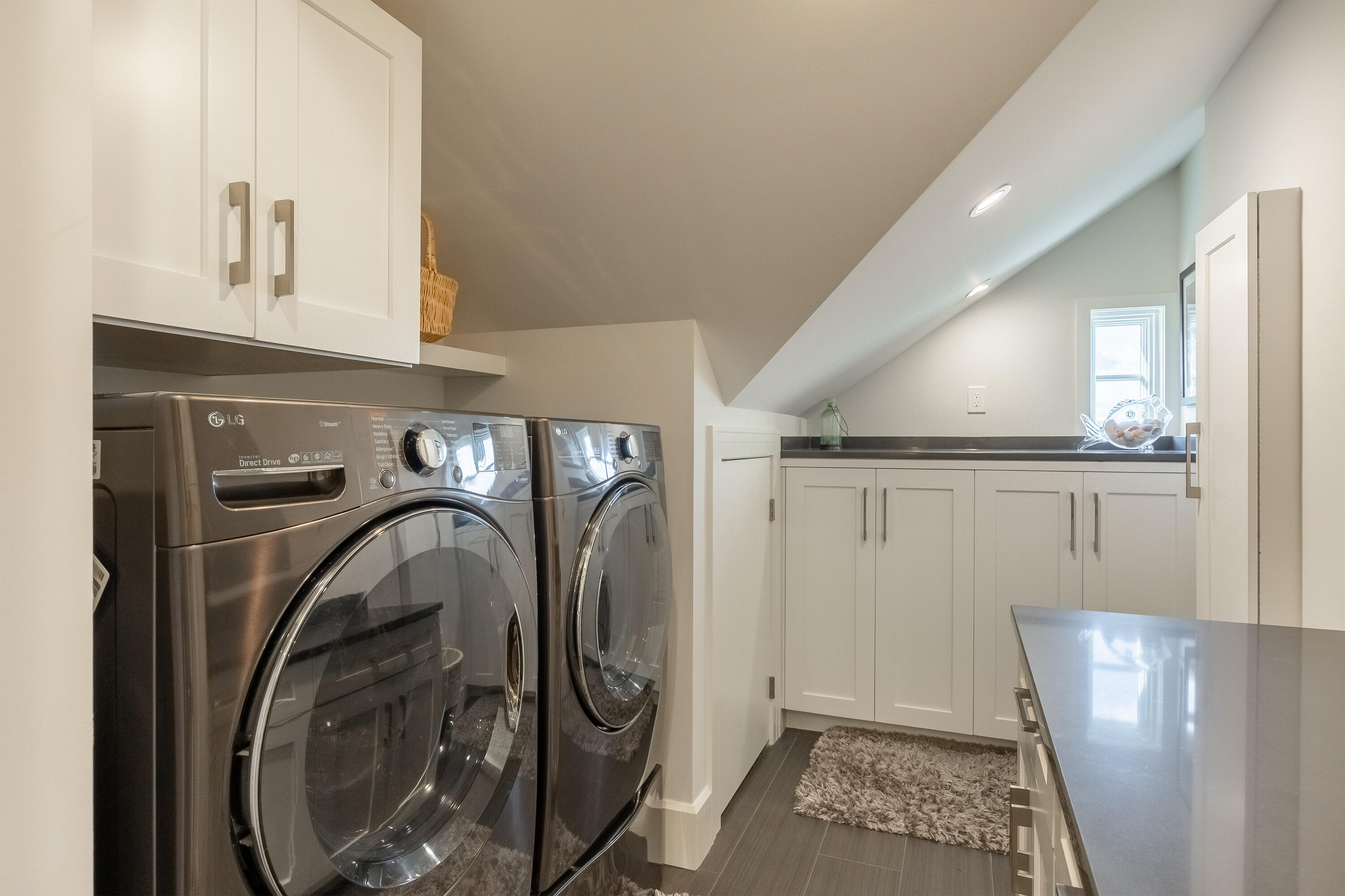 554 Whitehall Road, 120