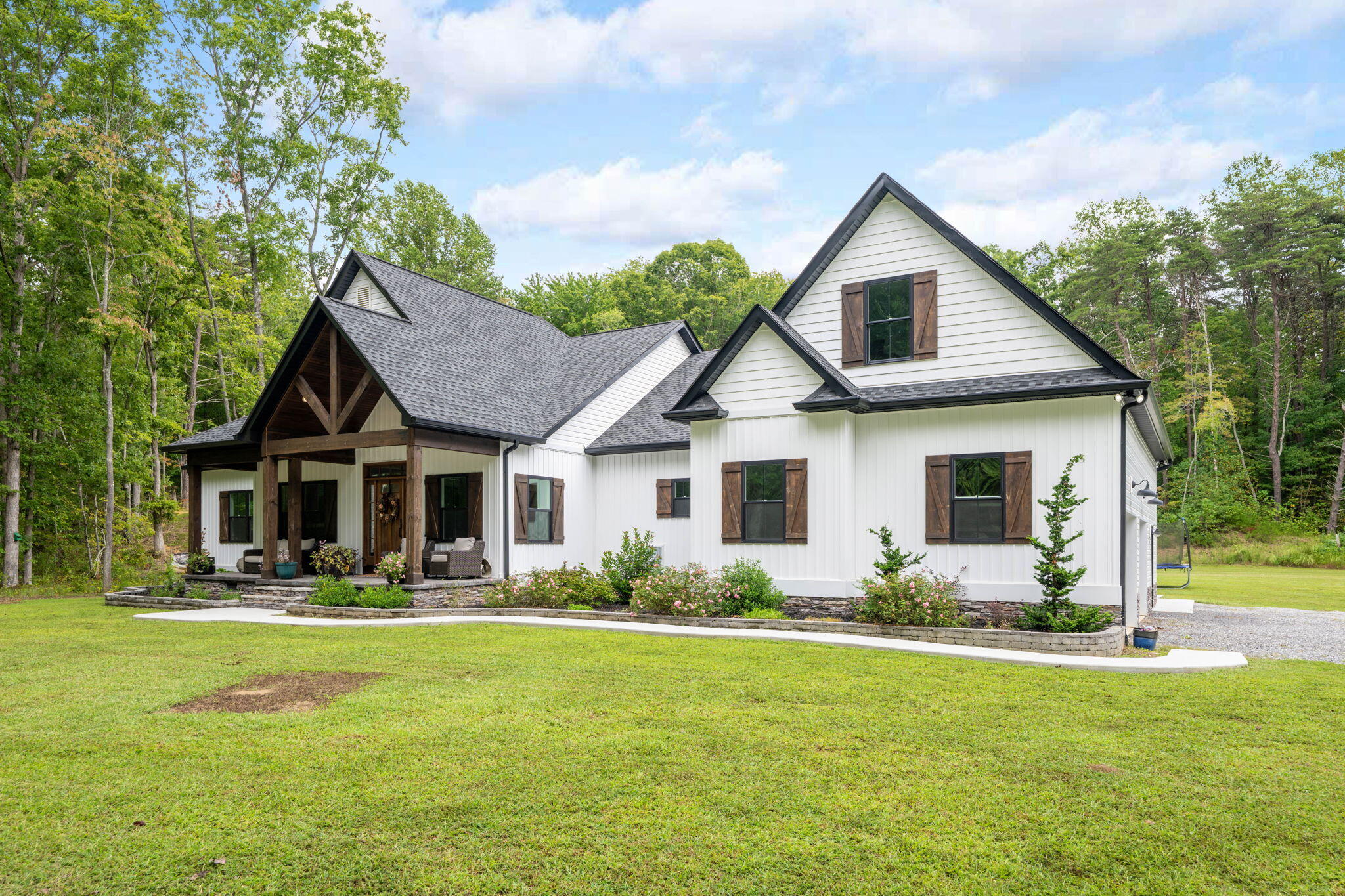3512 Scenic Highway