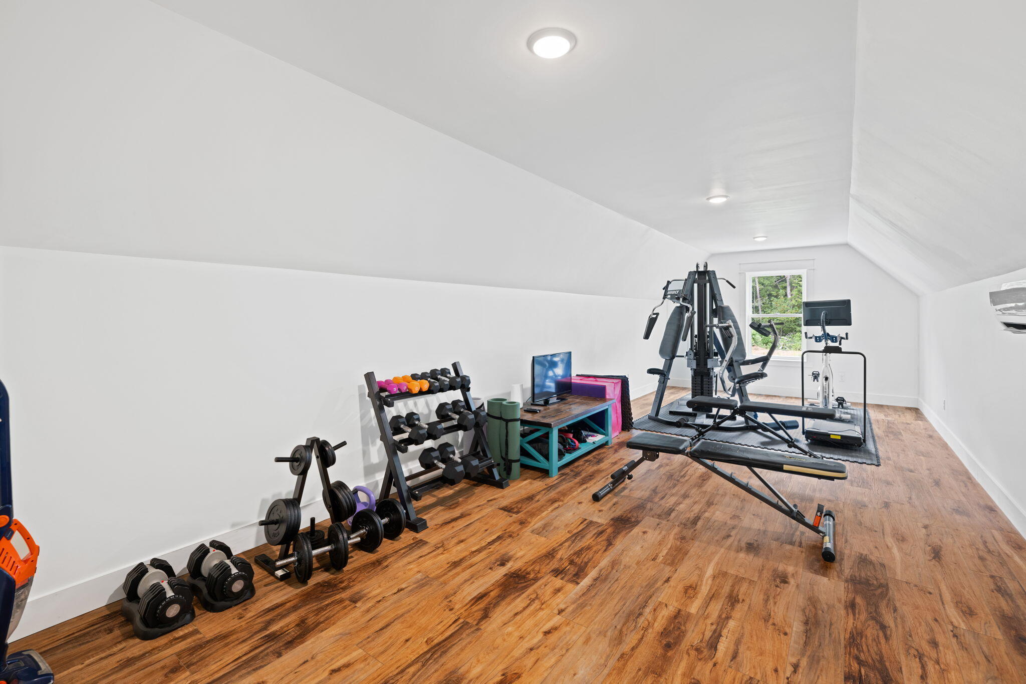 3512 Scenic Highway