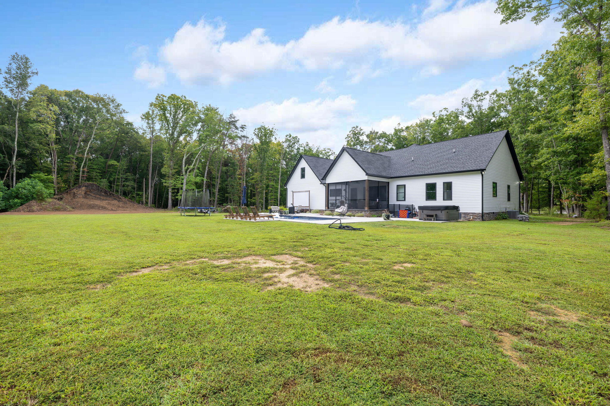3512 Scenic Highway
