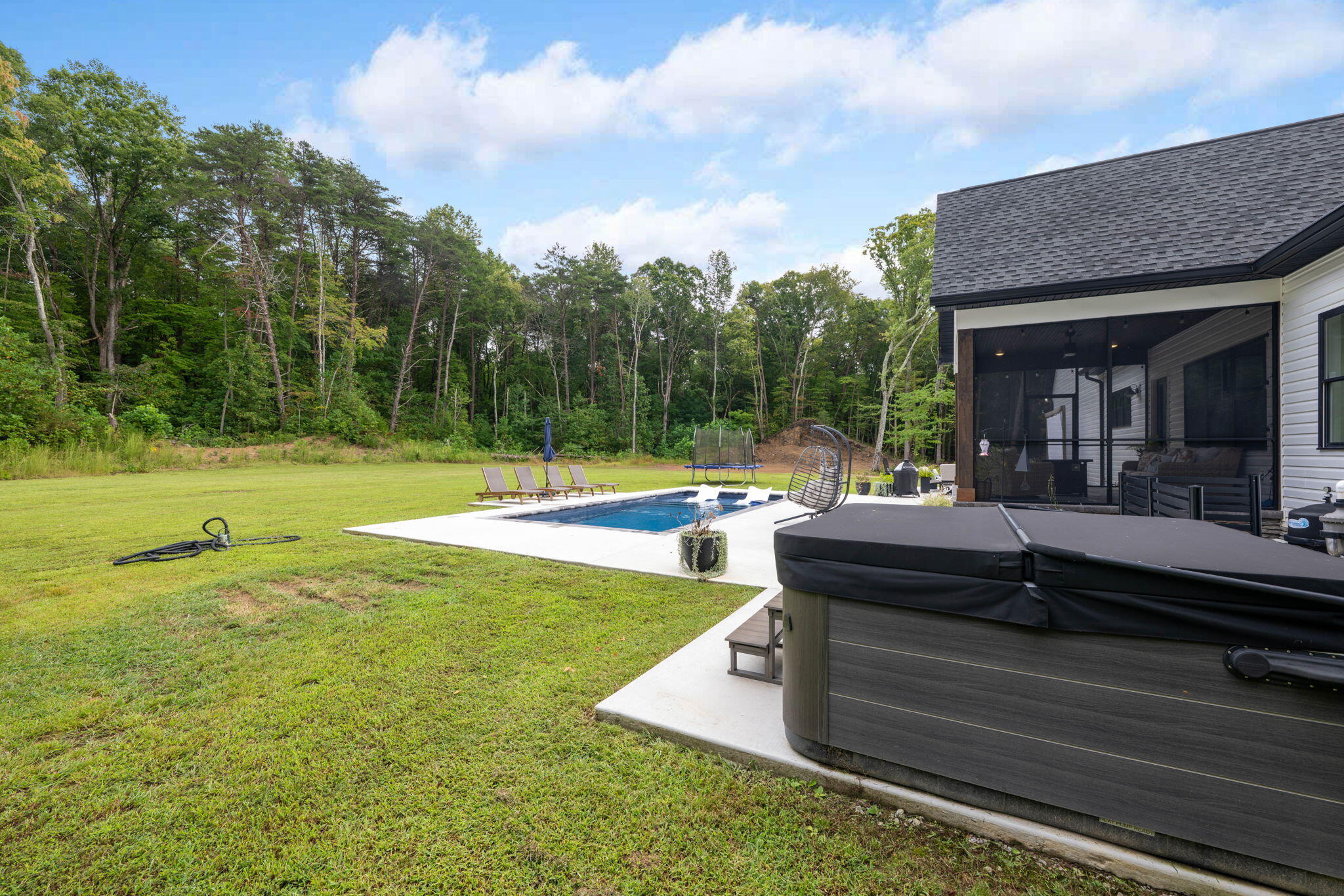 3512 Scenic Highway