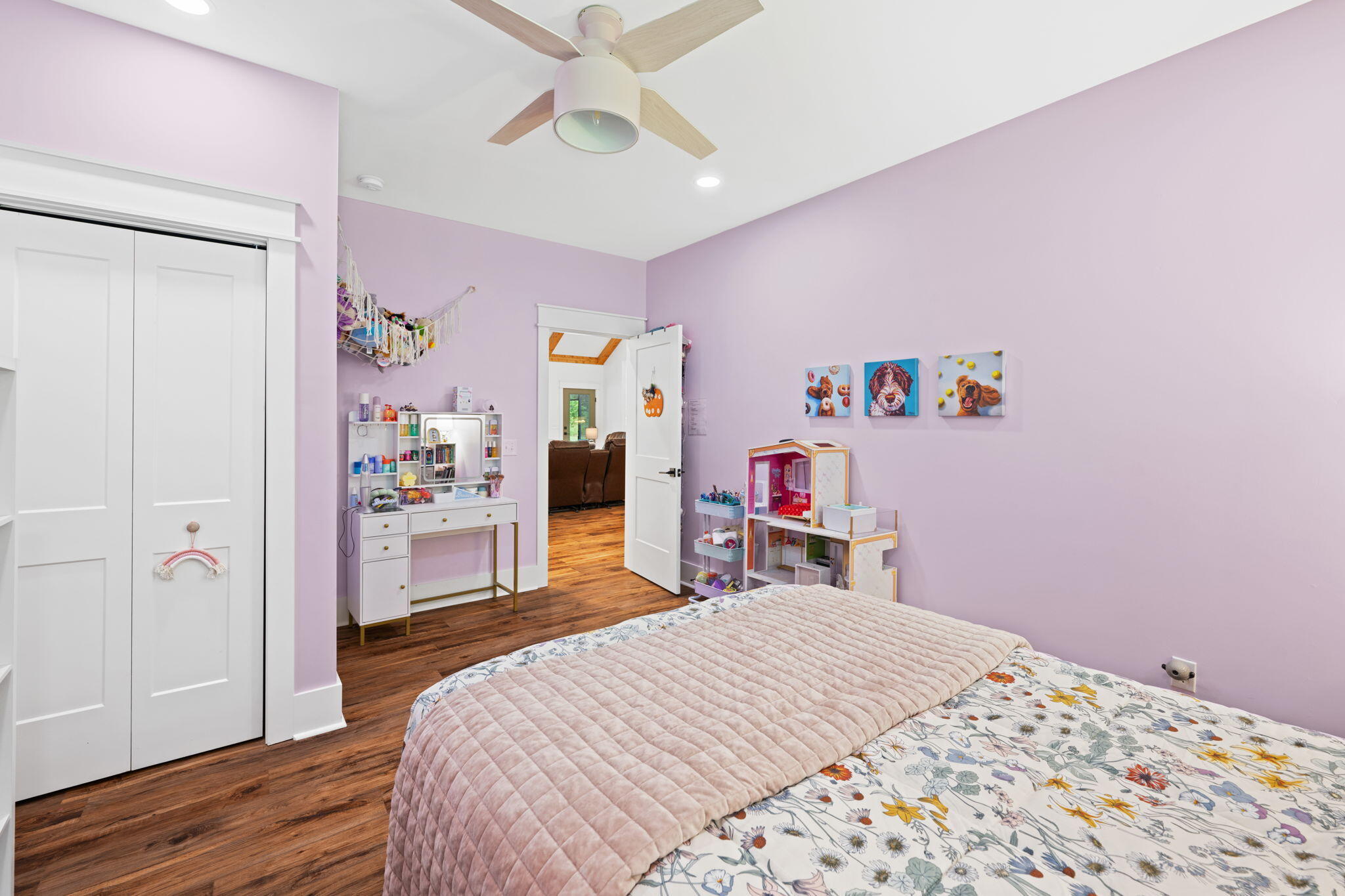 3512 Scenic Highway