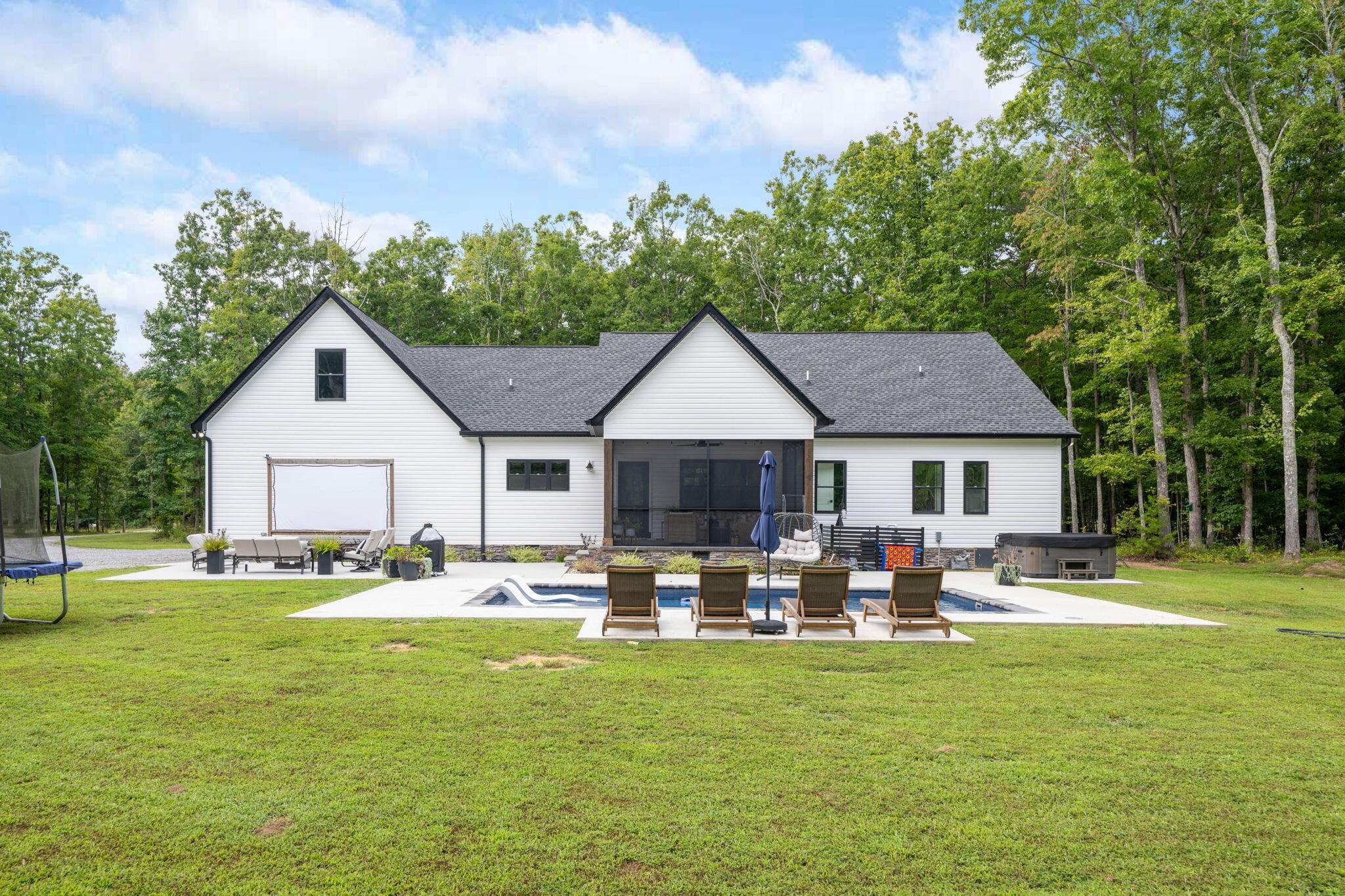 3512 Scenic Highway