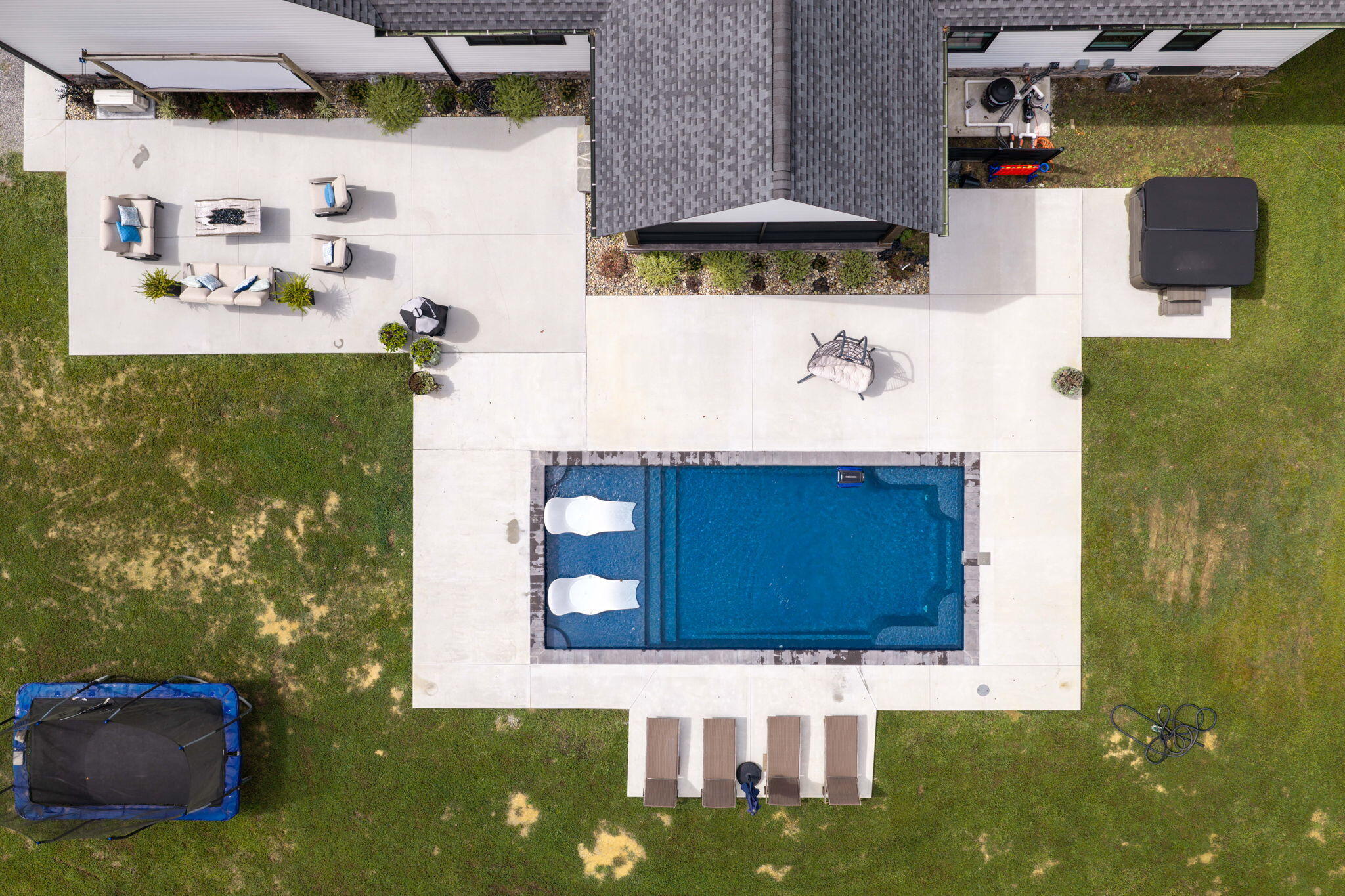 3512 Scenic Highway