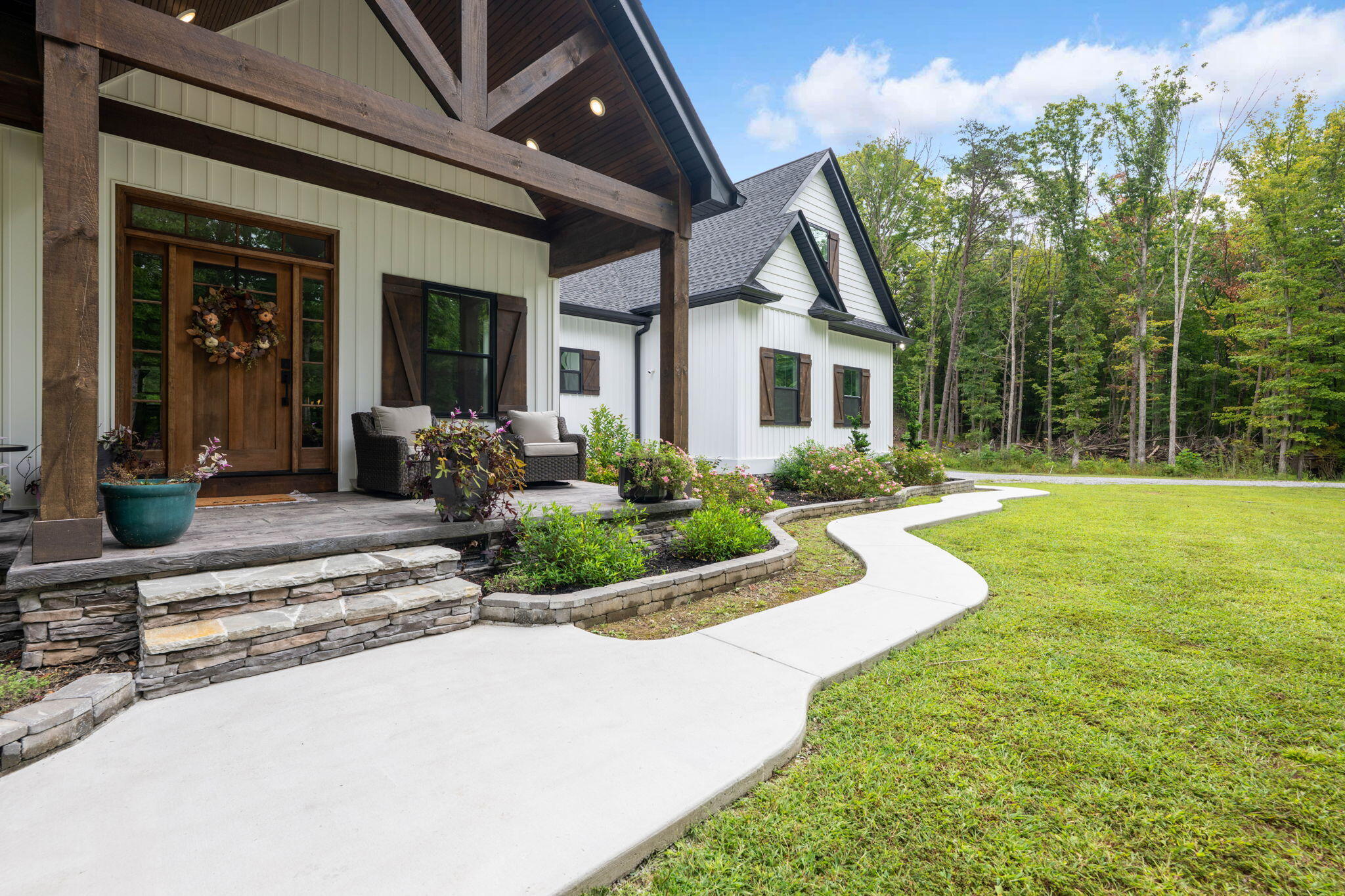 3512 Scenic Highway