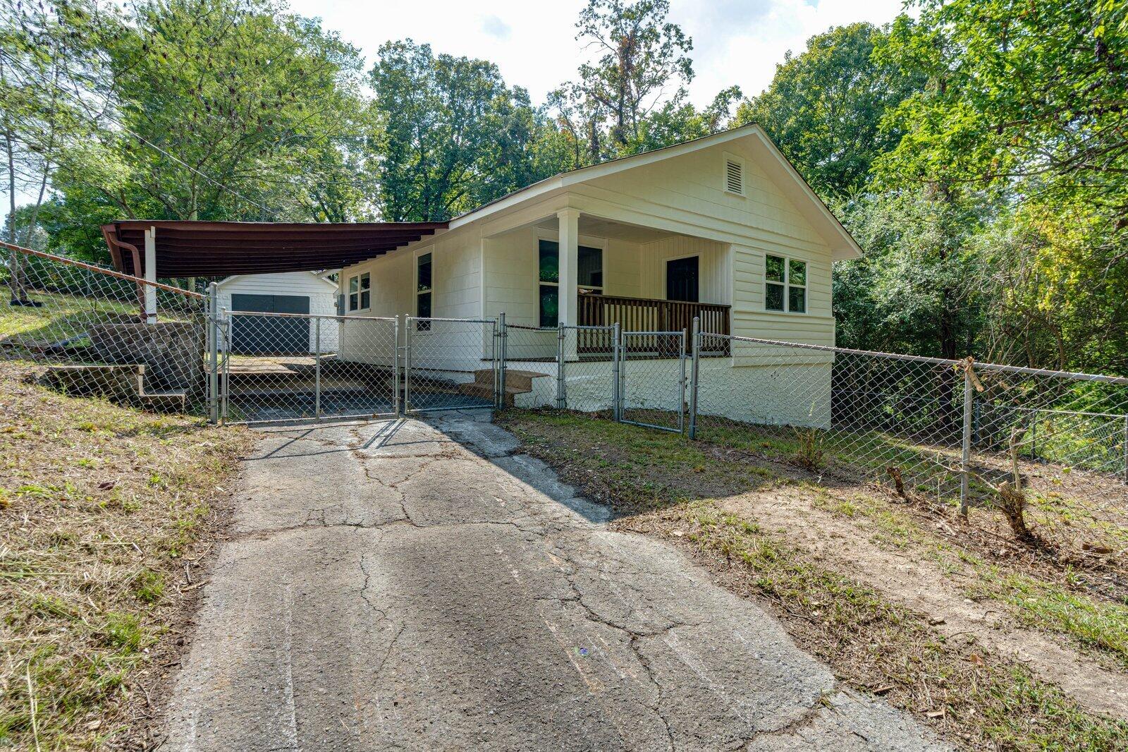 80 Williams Lane