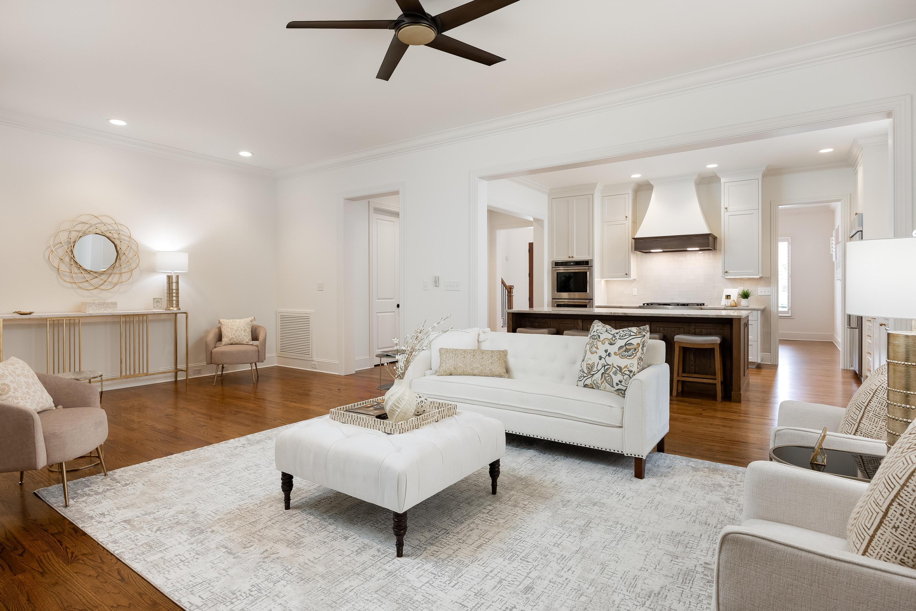 1259 Longholm Court