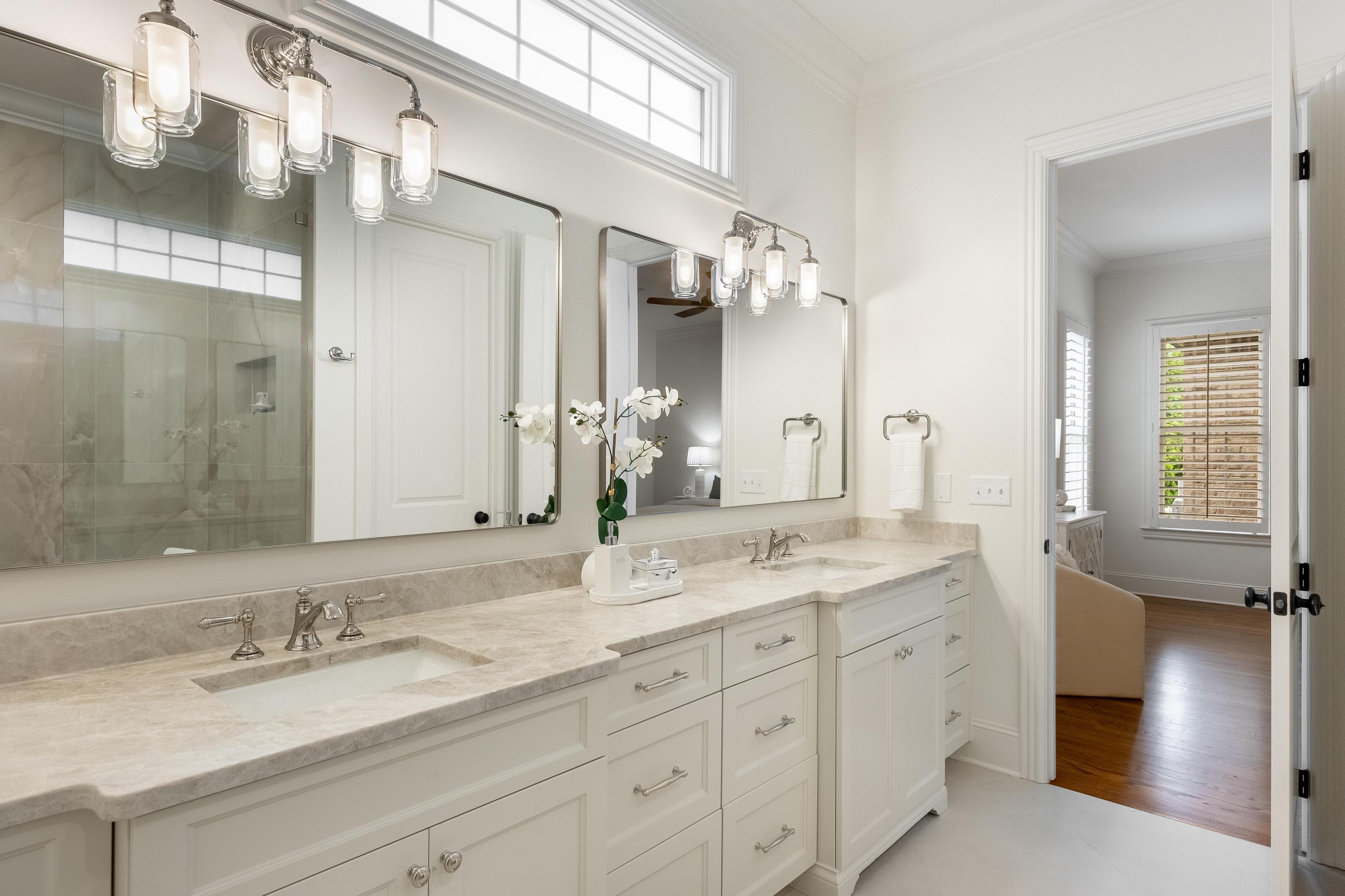 1259 Longholm Court
