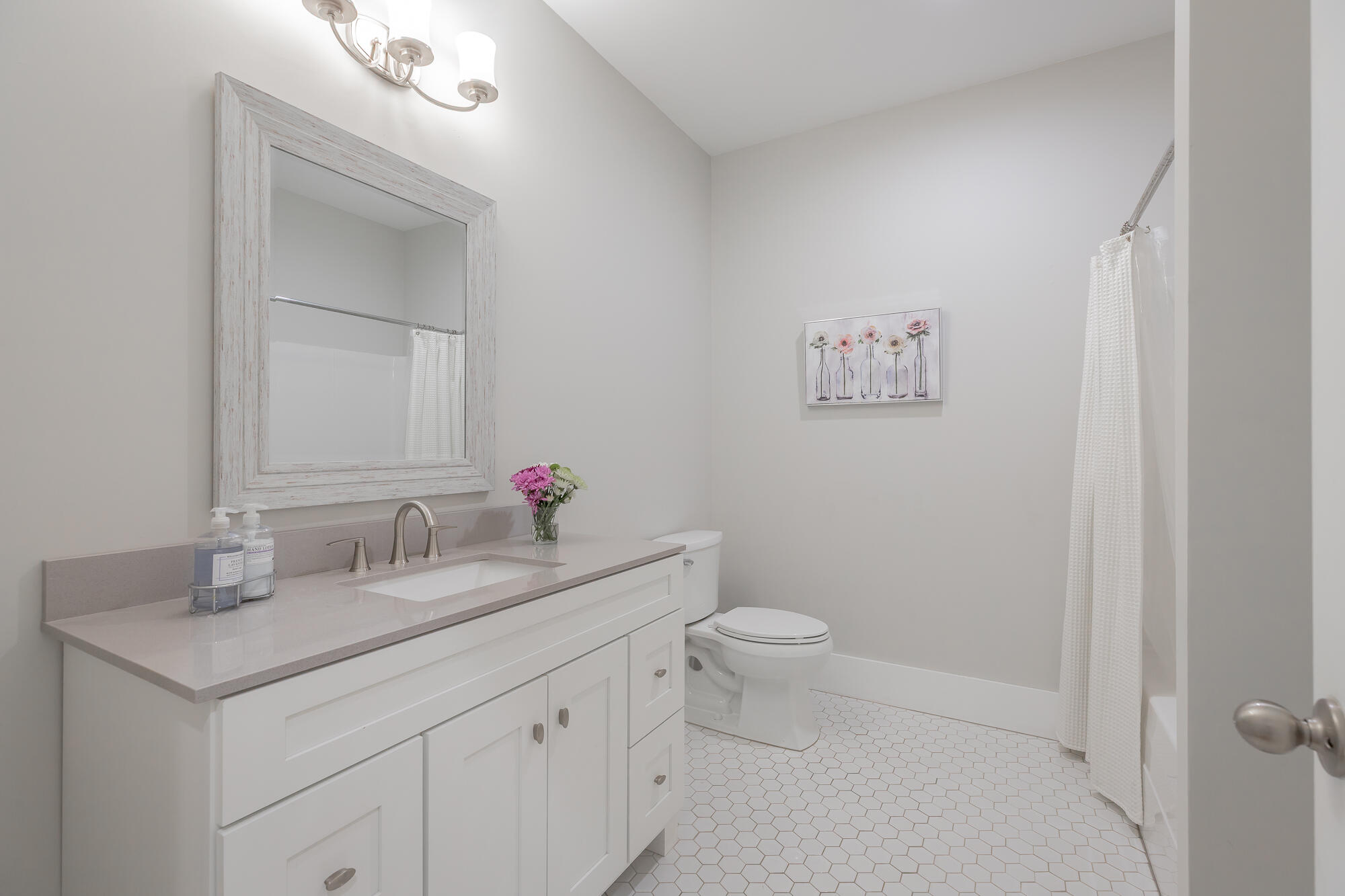 1504 Emerald Pointe Drive