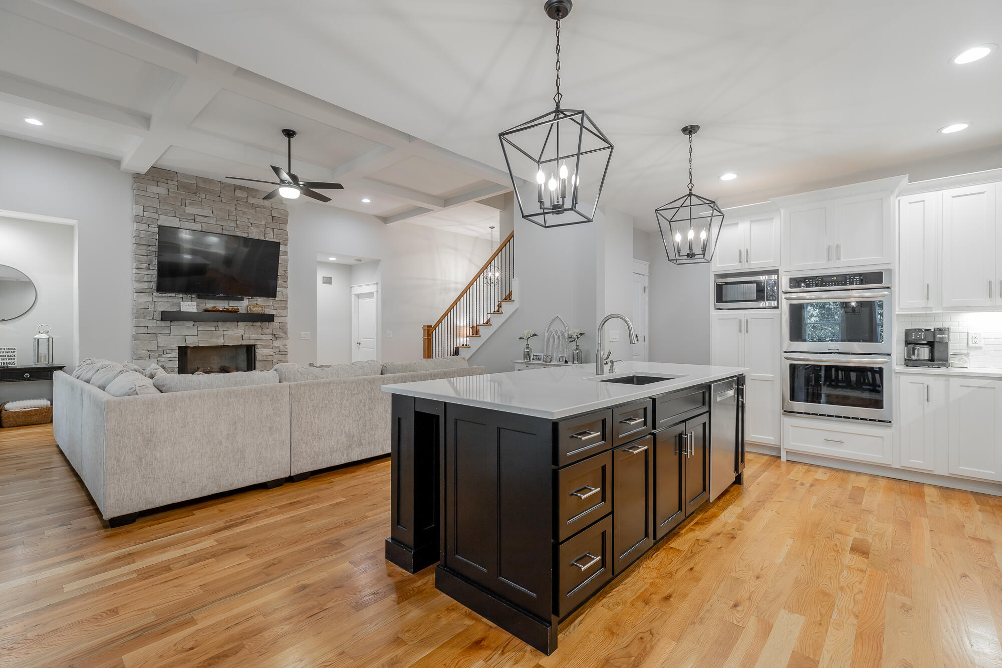 1504 Emerald Pointe Drive