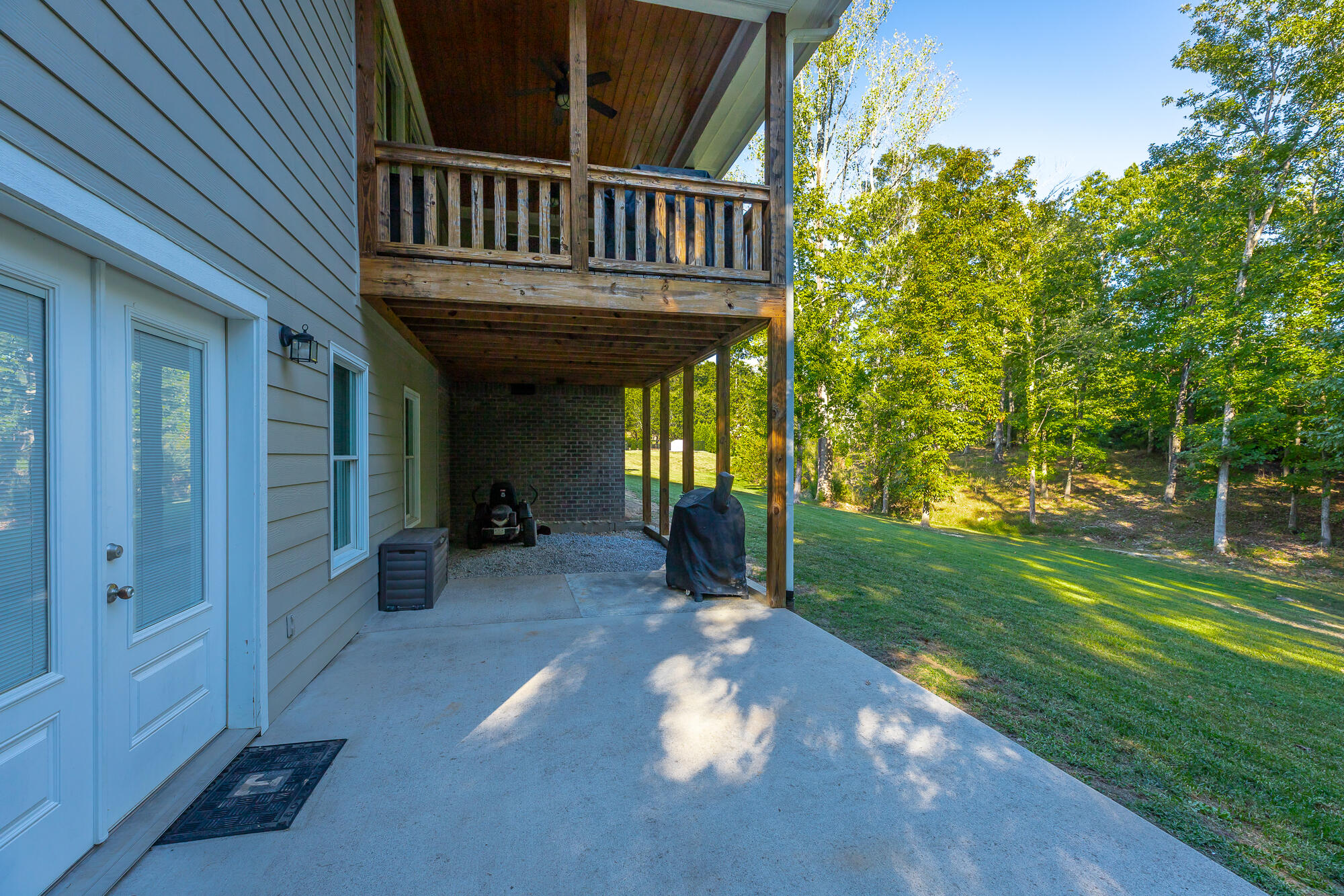 1504 Emerald Pointe Drive