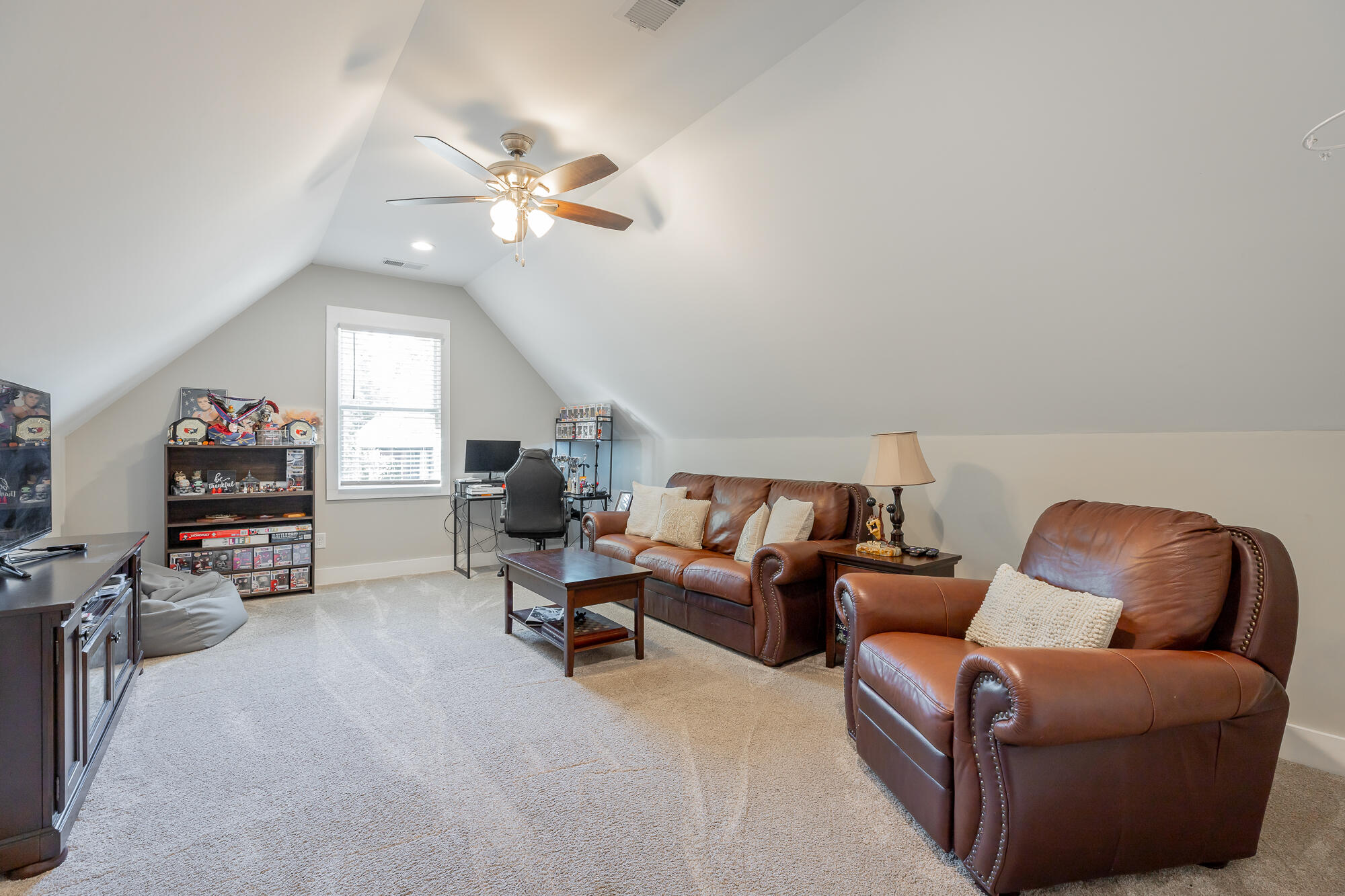 1504 Emerald Pointe Drive