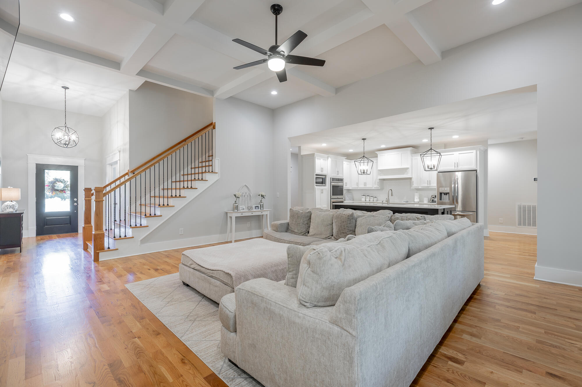 1504 Emerald Pointe Drive