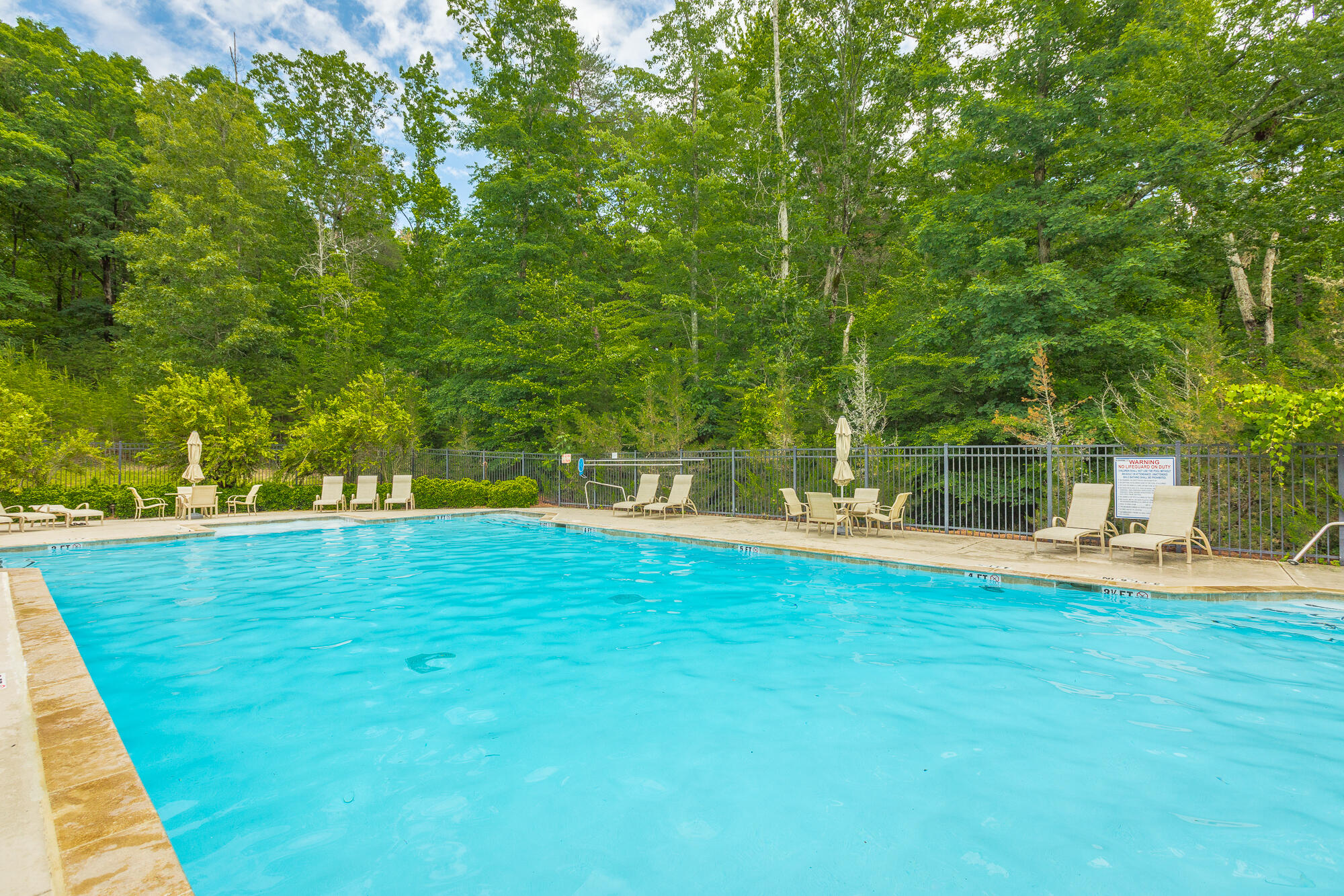 1504 Emerald Pointe Drive