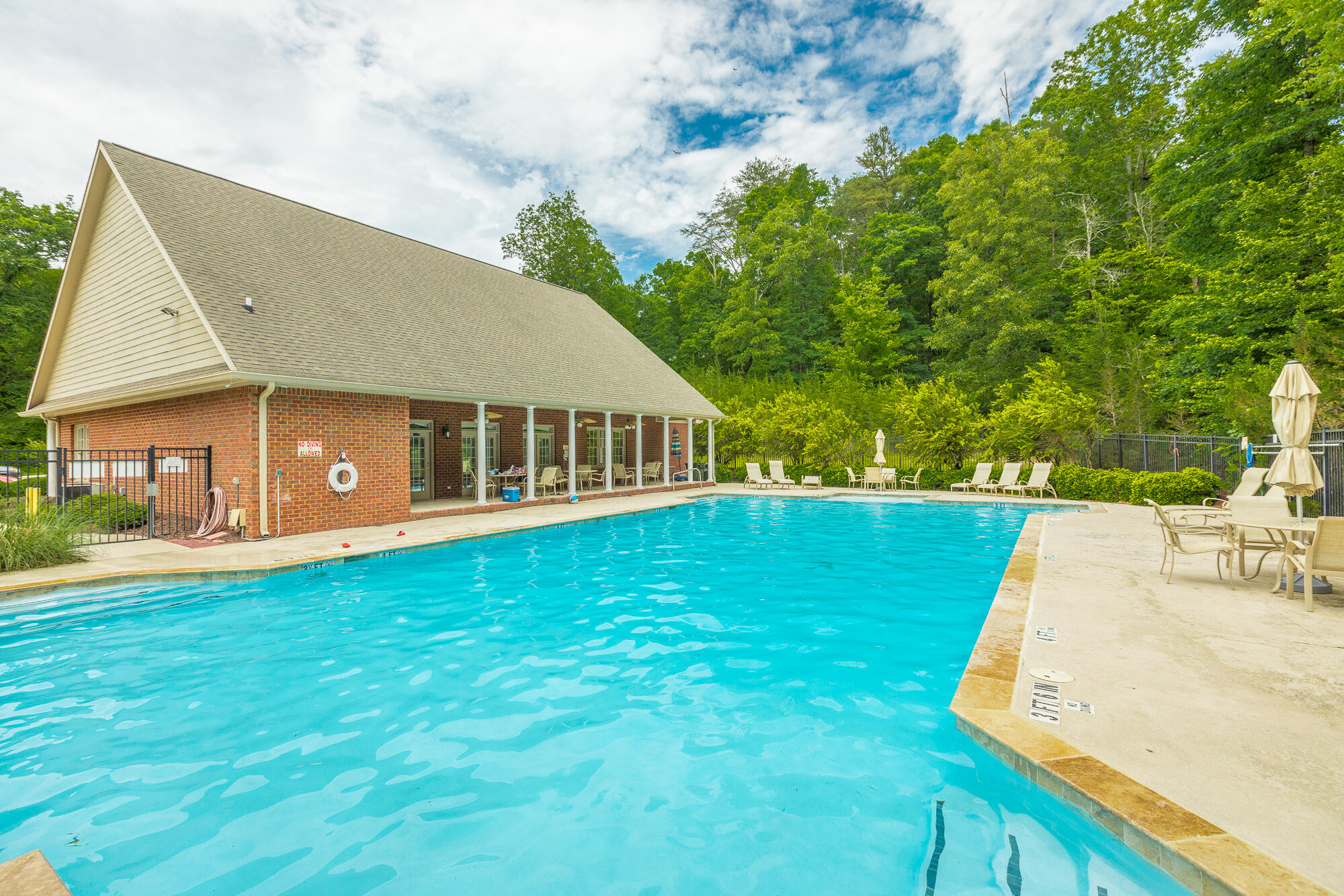 1504 Emerald Pointe Drive