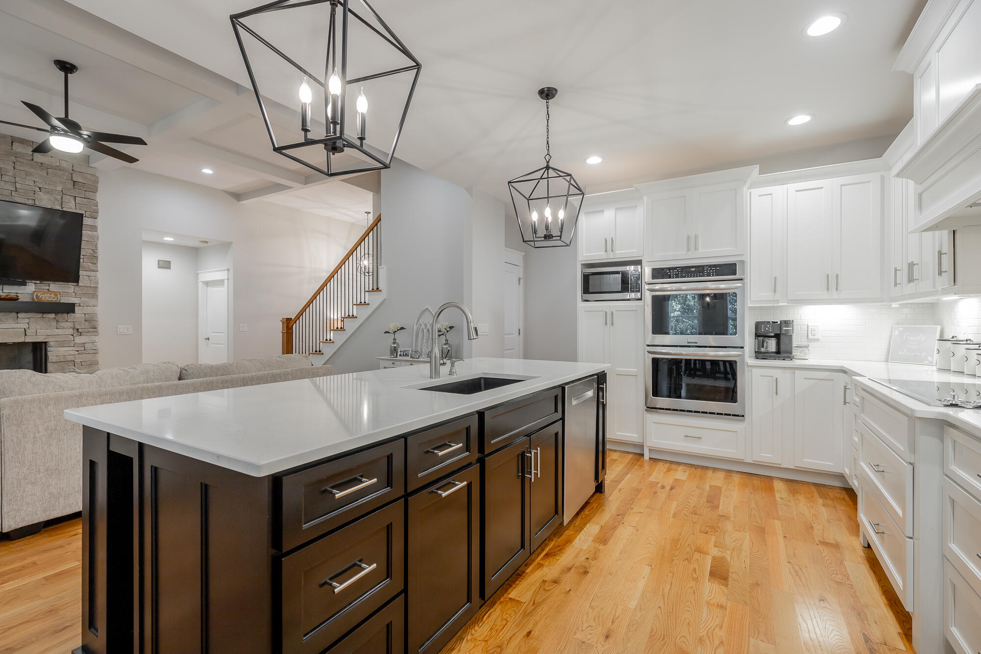 1504 Emerald Pointe Drive