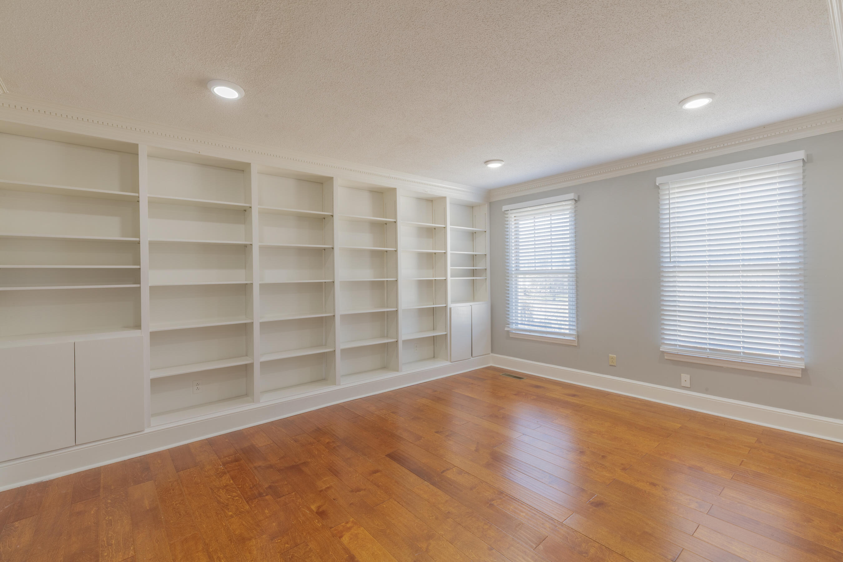 1322 Windbrook Lane