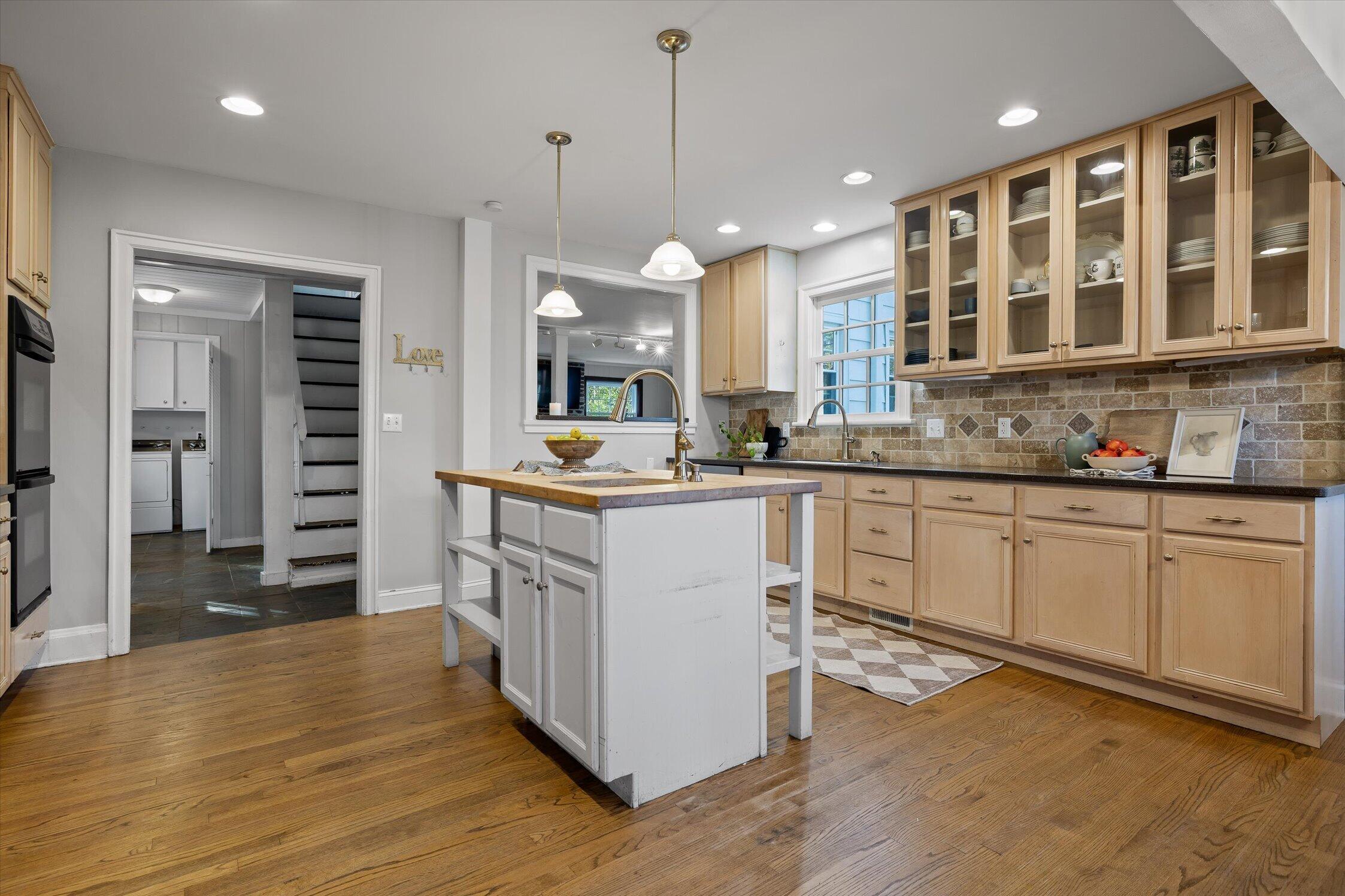 1306 Elfin Road