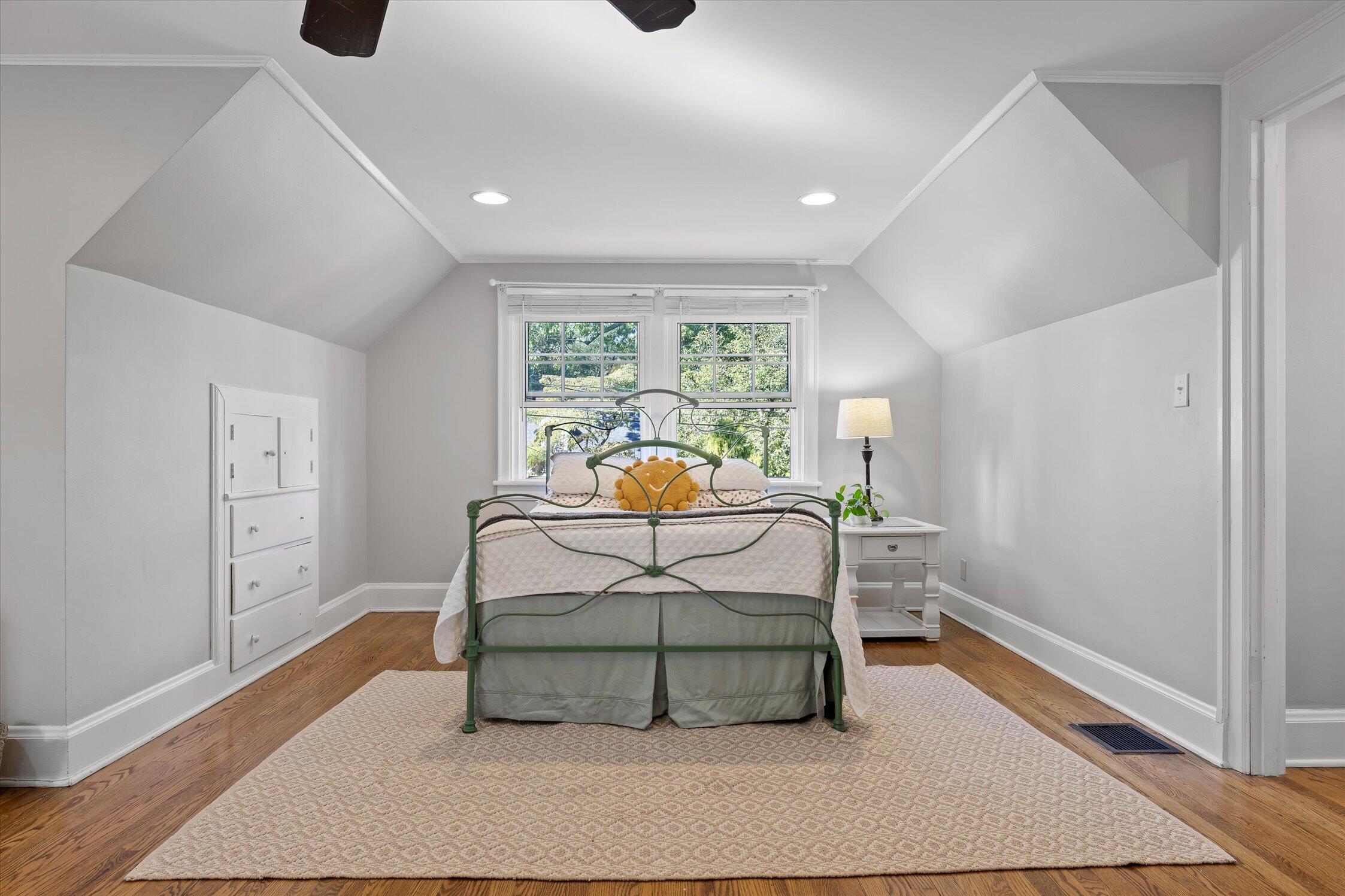 1306 Elfin Road