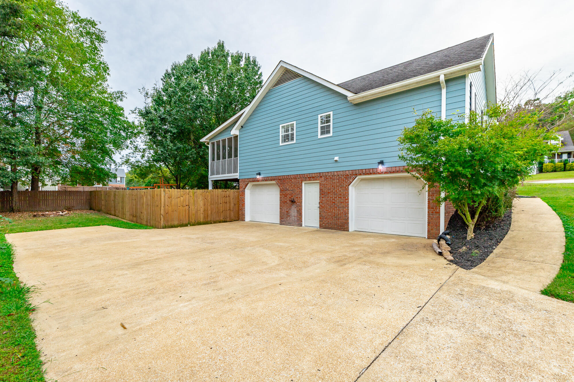 622 Ashbrook Drive