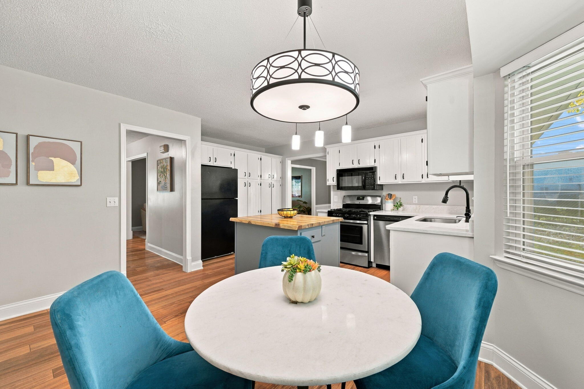 709 Stone Crest Circle