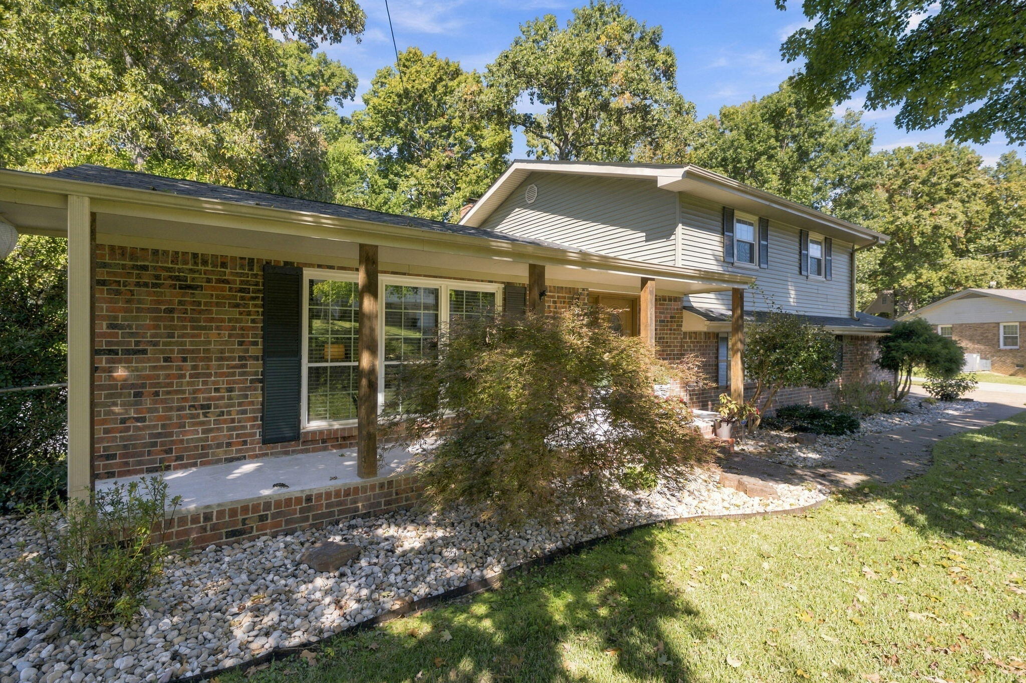 709 Stone Crest Circle