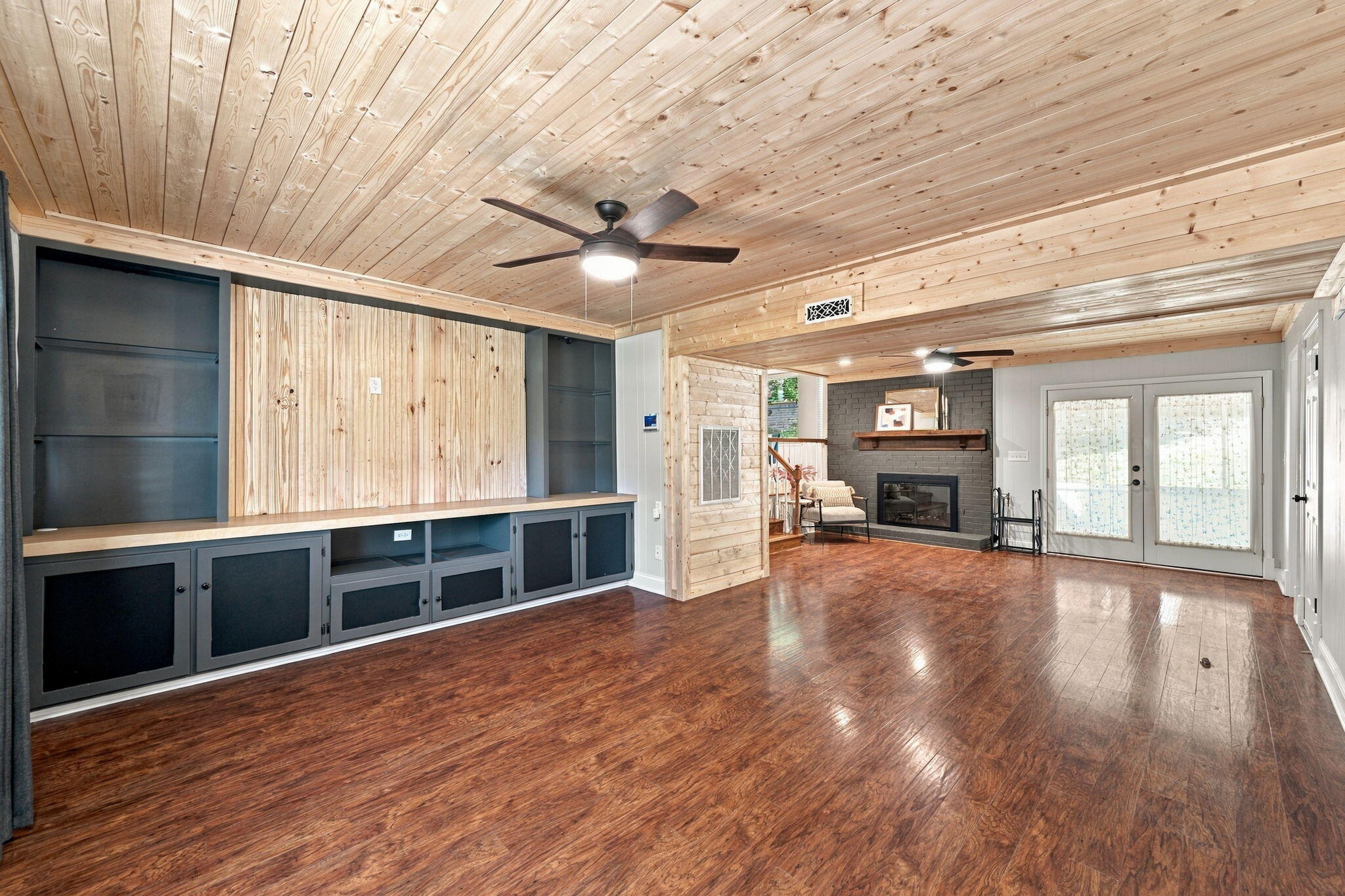 709 Stone Crest Circle
