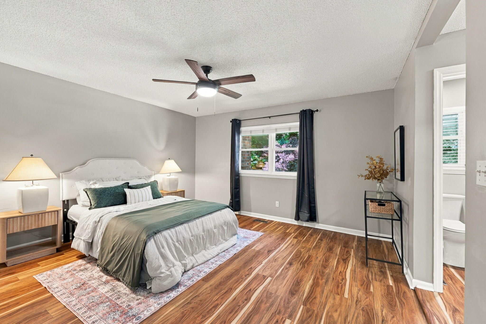 709 Stone Crest Circle