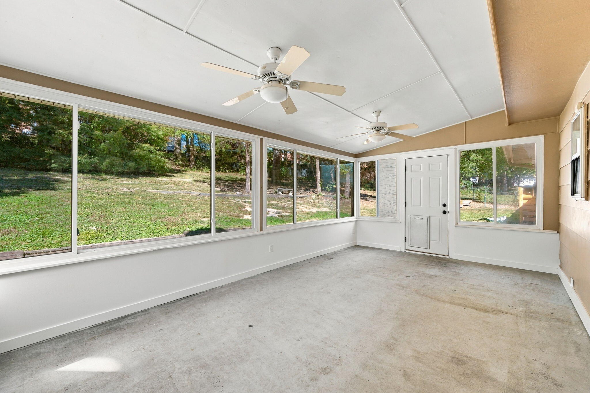 709 Stone Crest Circle
