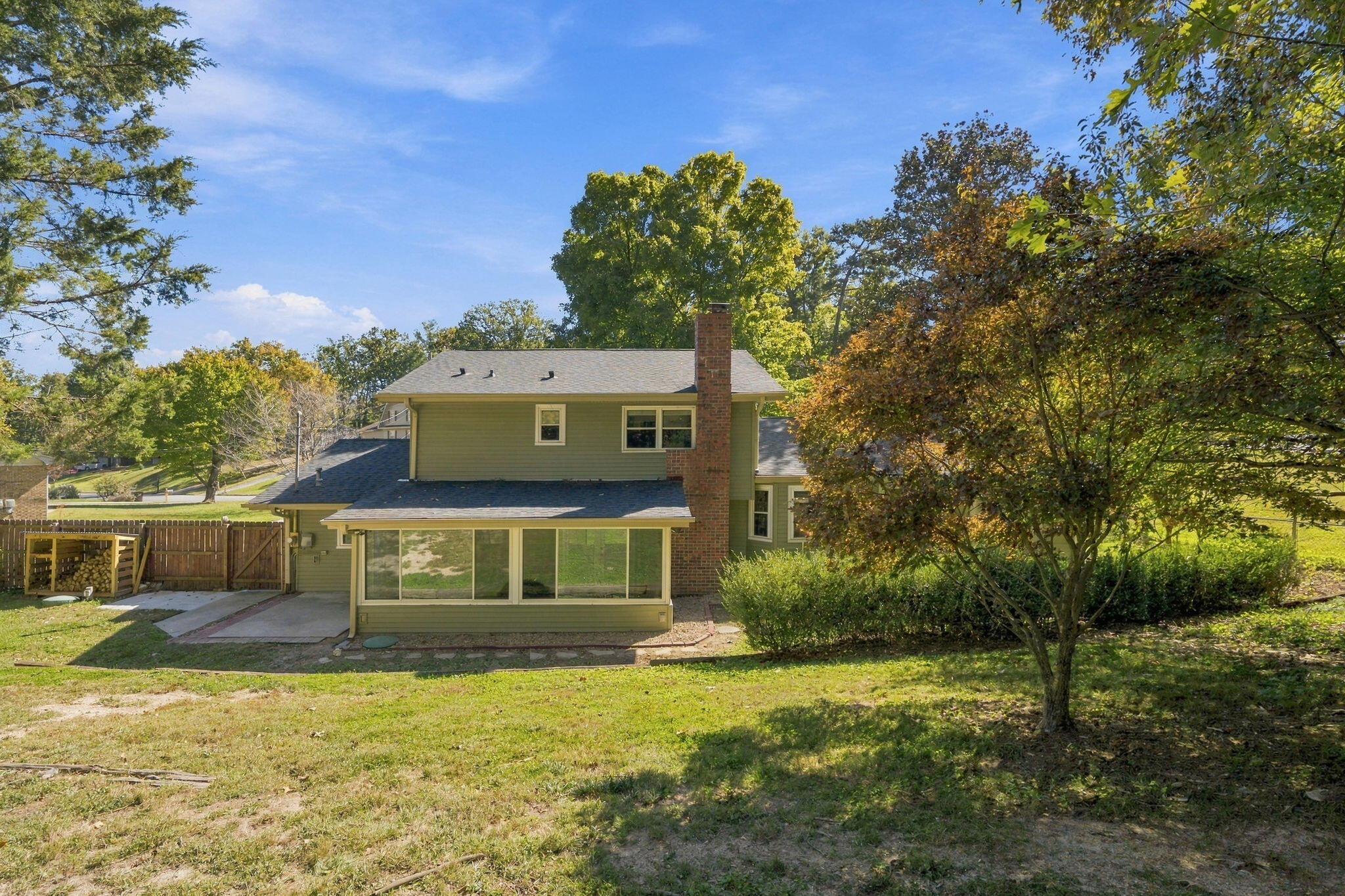 709 Stone Crest Circle