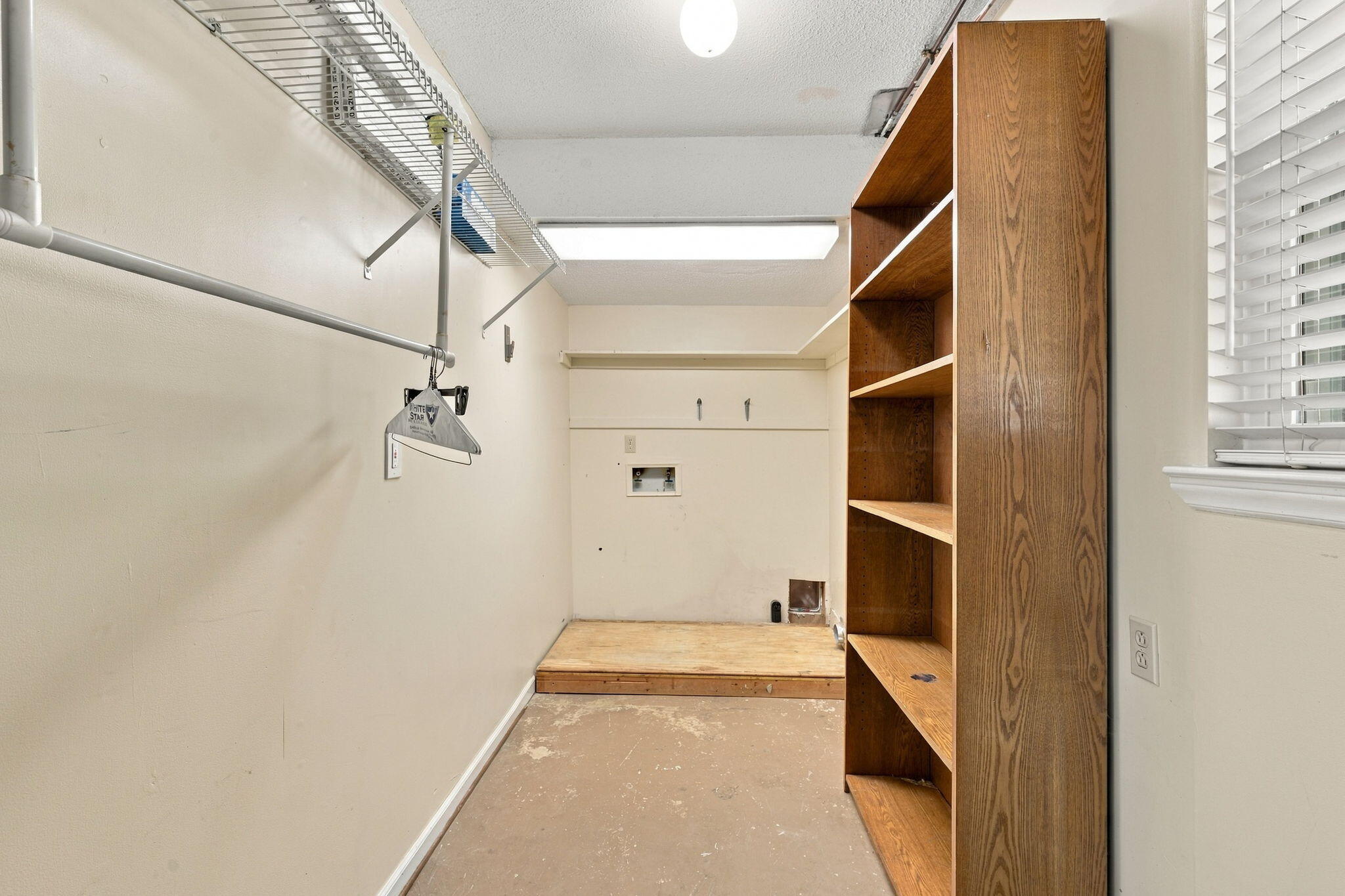 709 Stone Crest Circle