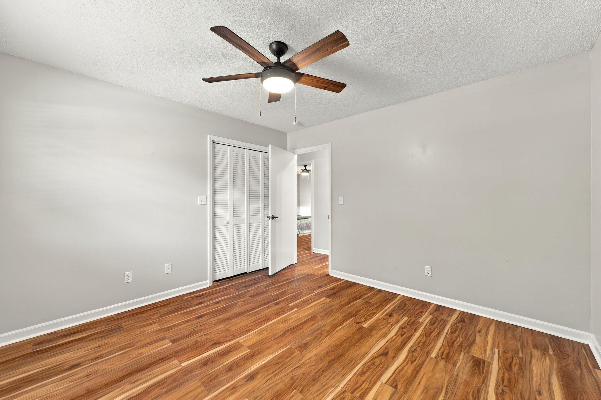 709 Stone Crest Circle