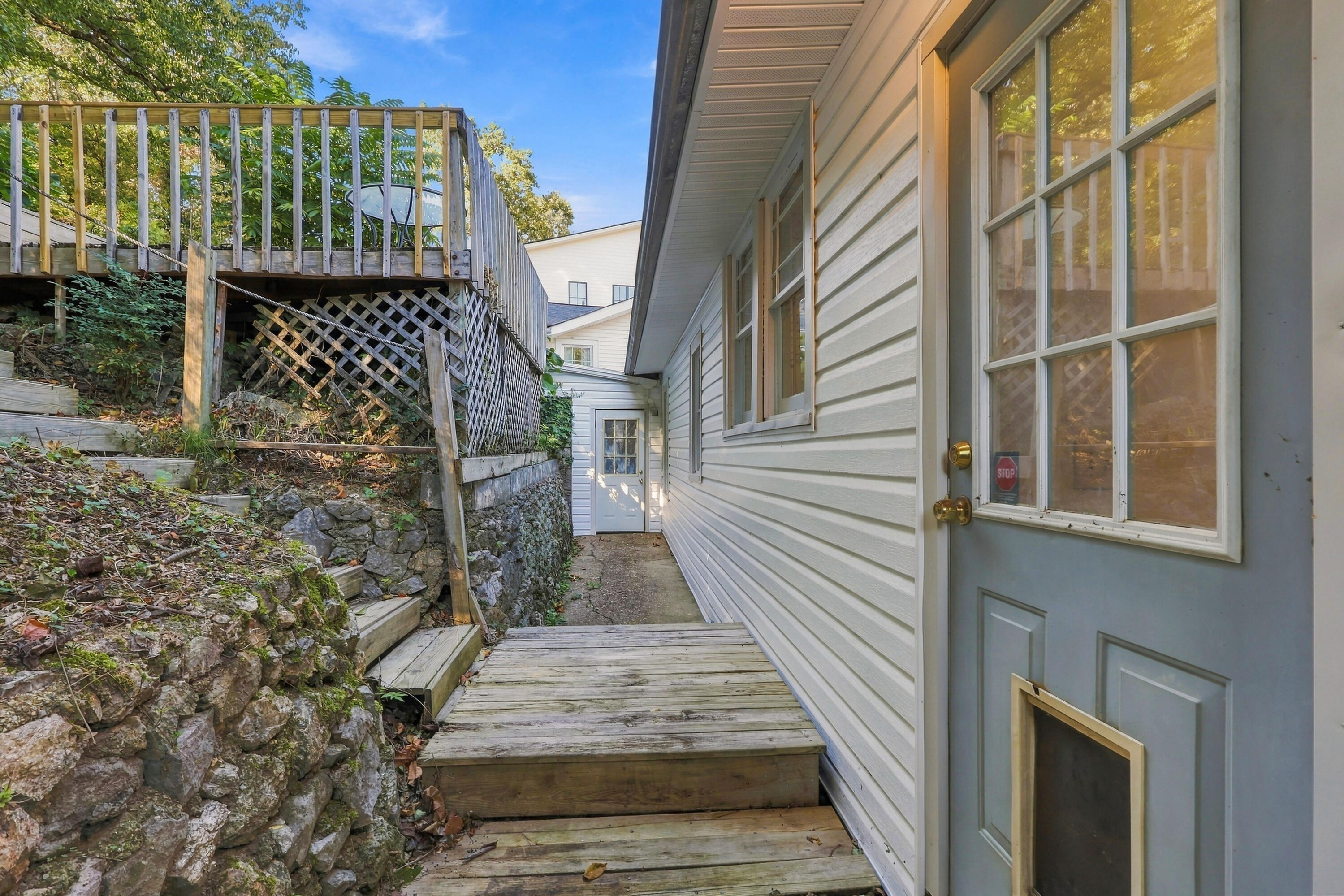 1004 Dartmouth Street