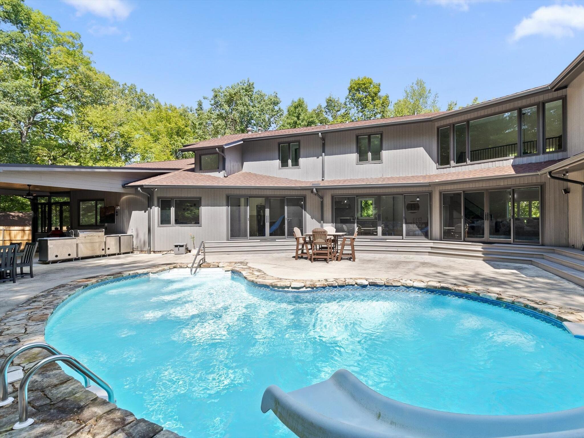 1108 W River Hills Drive